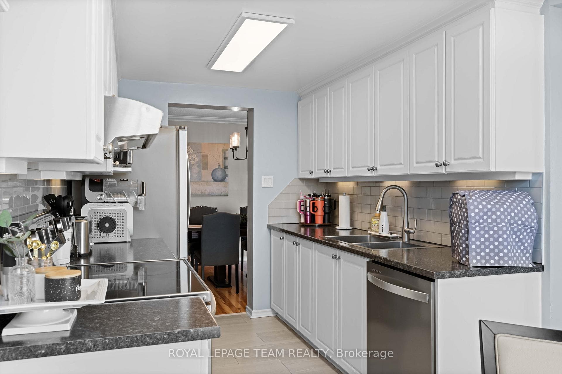 646 Casabella Drive photo 15