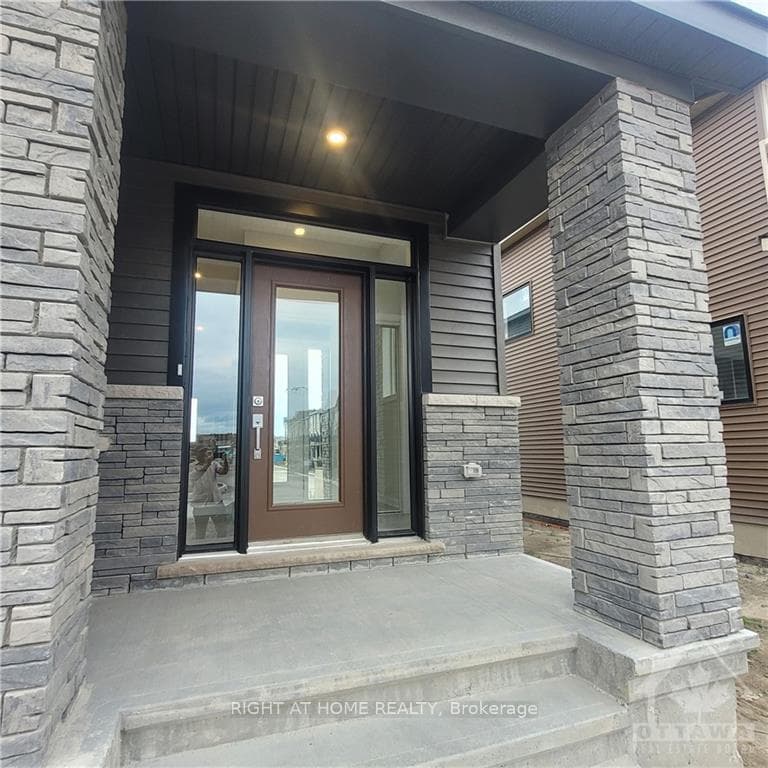 239 ELSIE MACGILL Walk photo 2