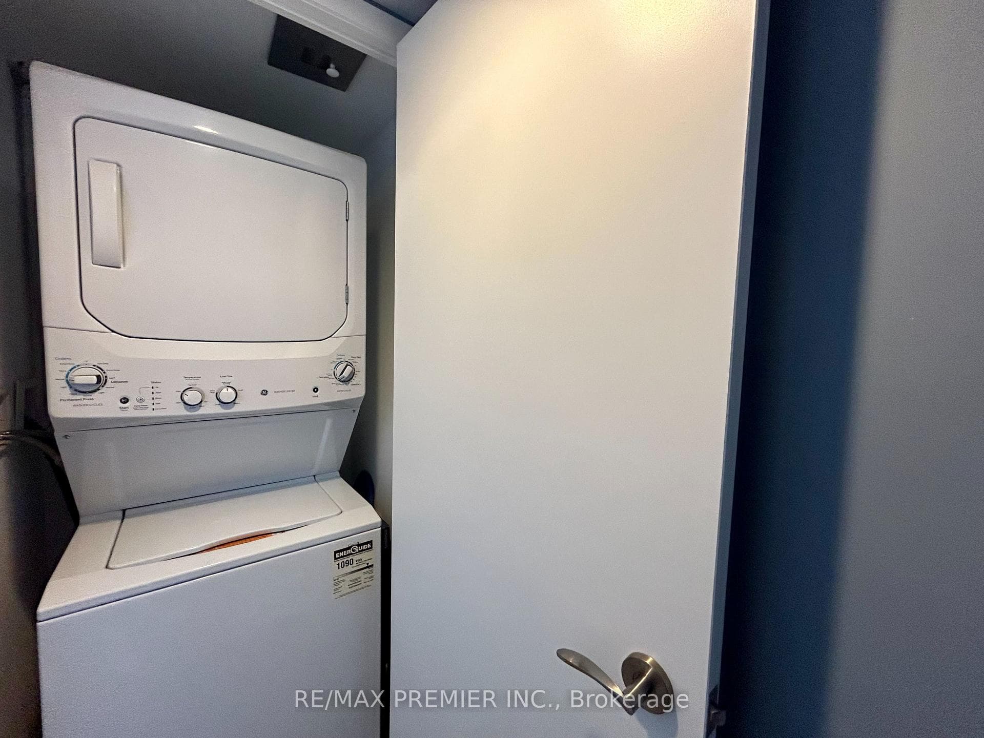 830 Lawrence Avenue Unit 1109 photo 14