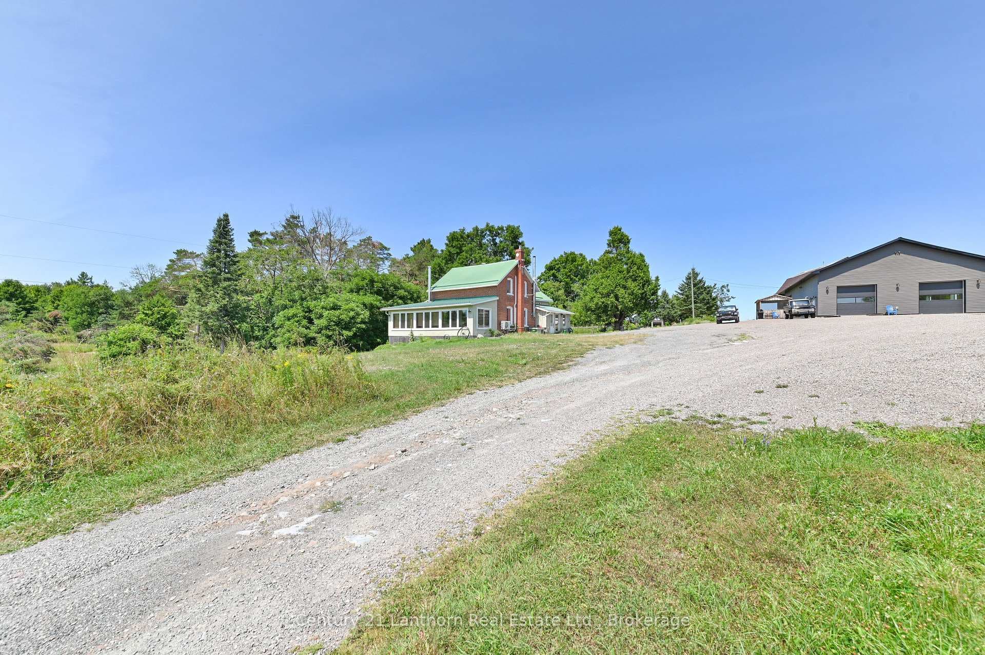 495 Barker Road photo 6