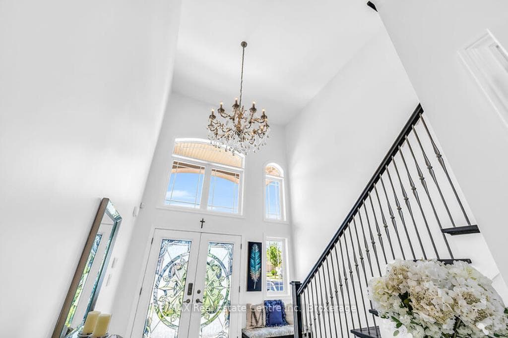 59 Onyx Court photo 3