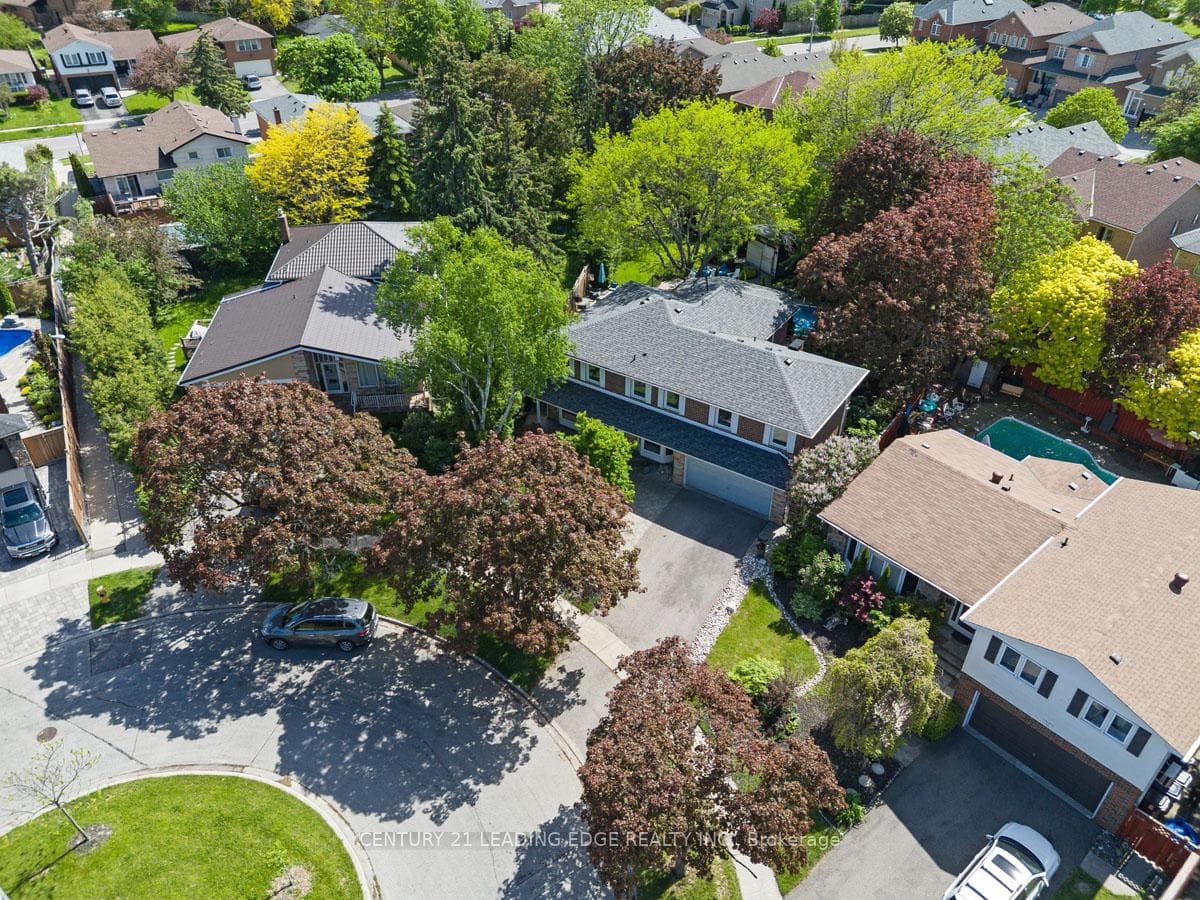 20 Solway Court photo 50