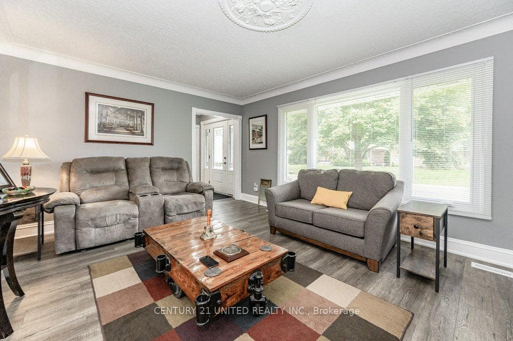 28 Masterson Drive photo 10