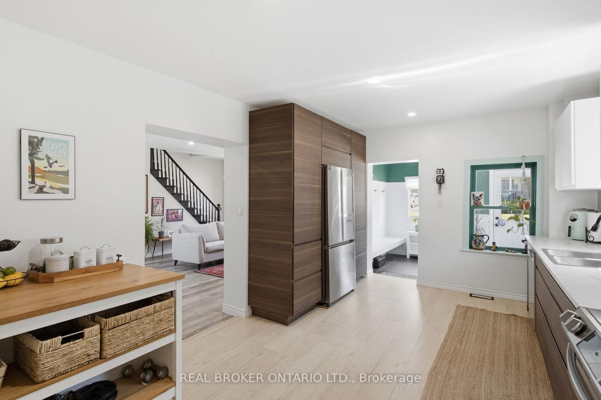 520 Elma Street photo 19