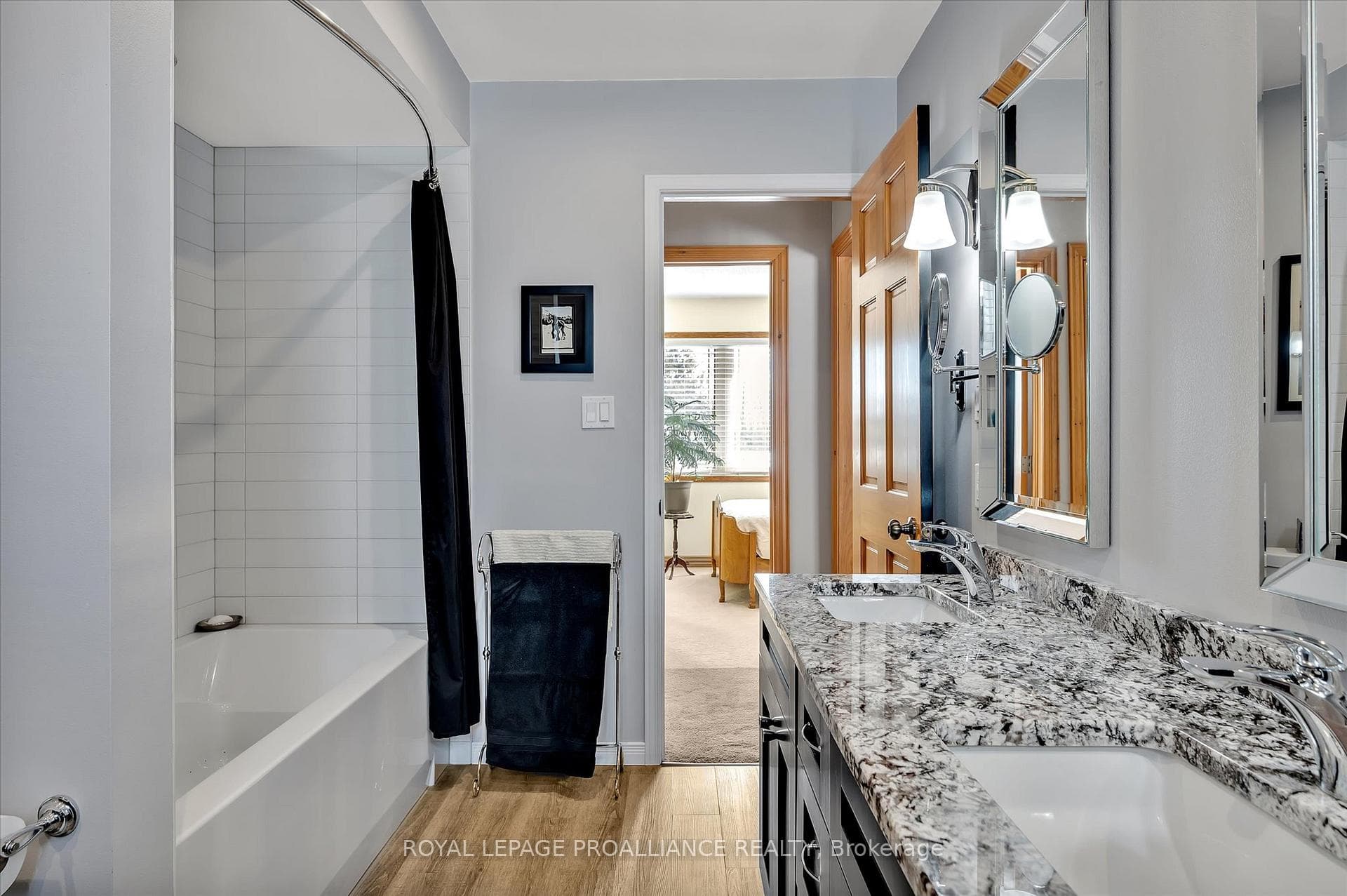 110 Greenwood Road photo 21
