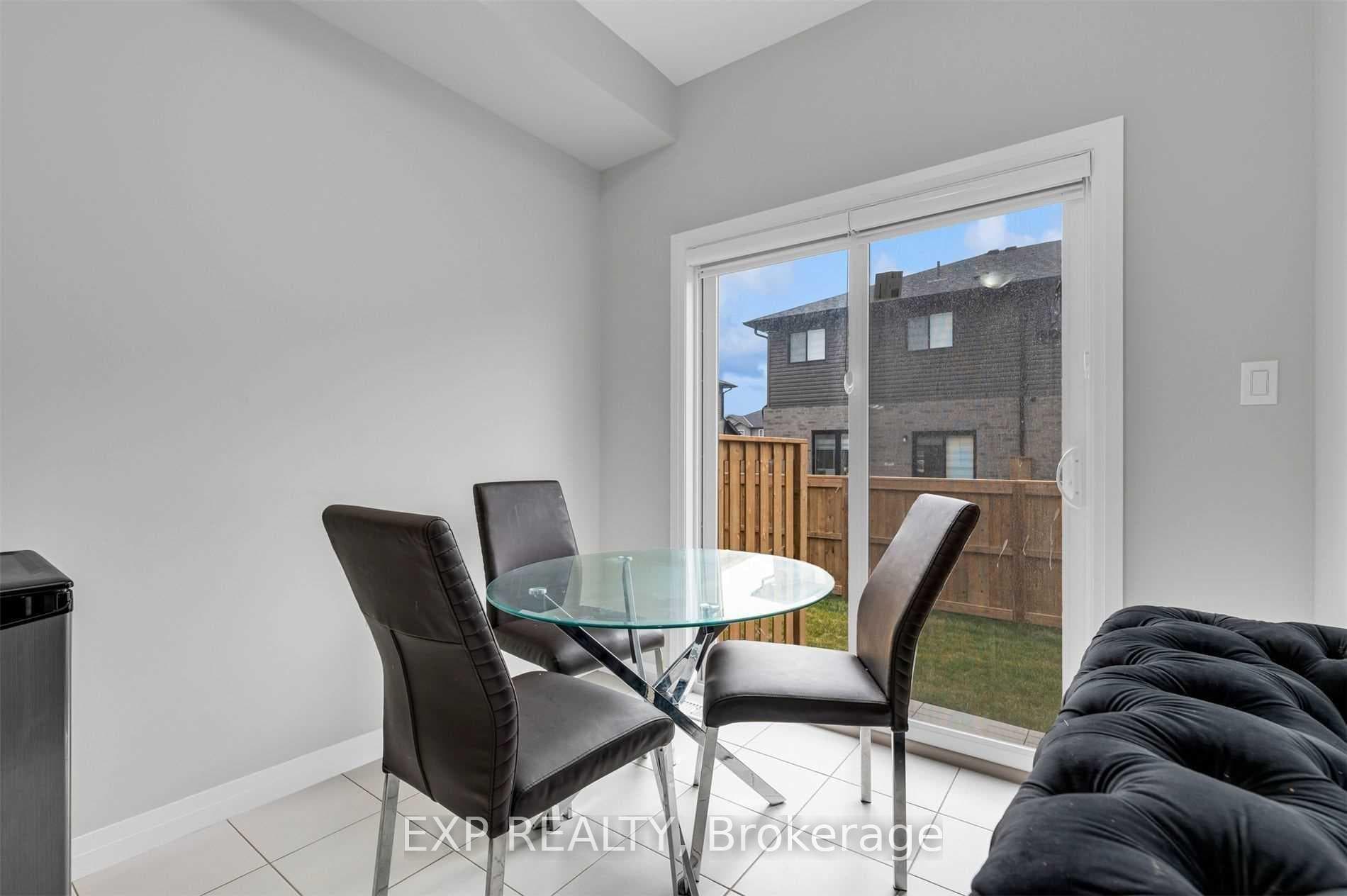 520 Grey Street Unit 13 photo 6