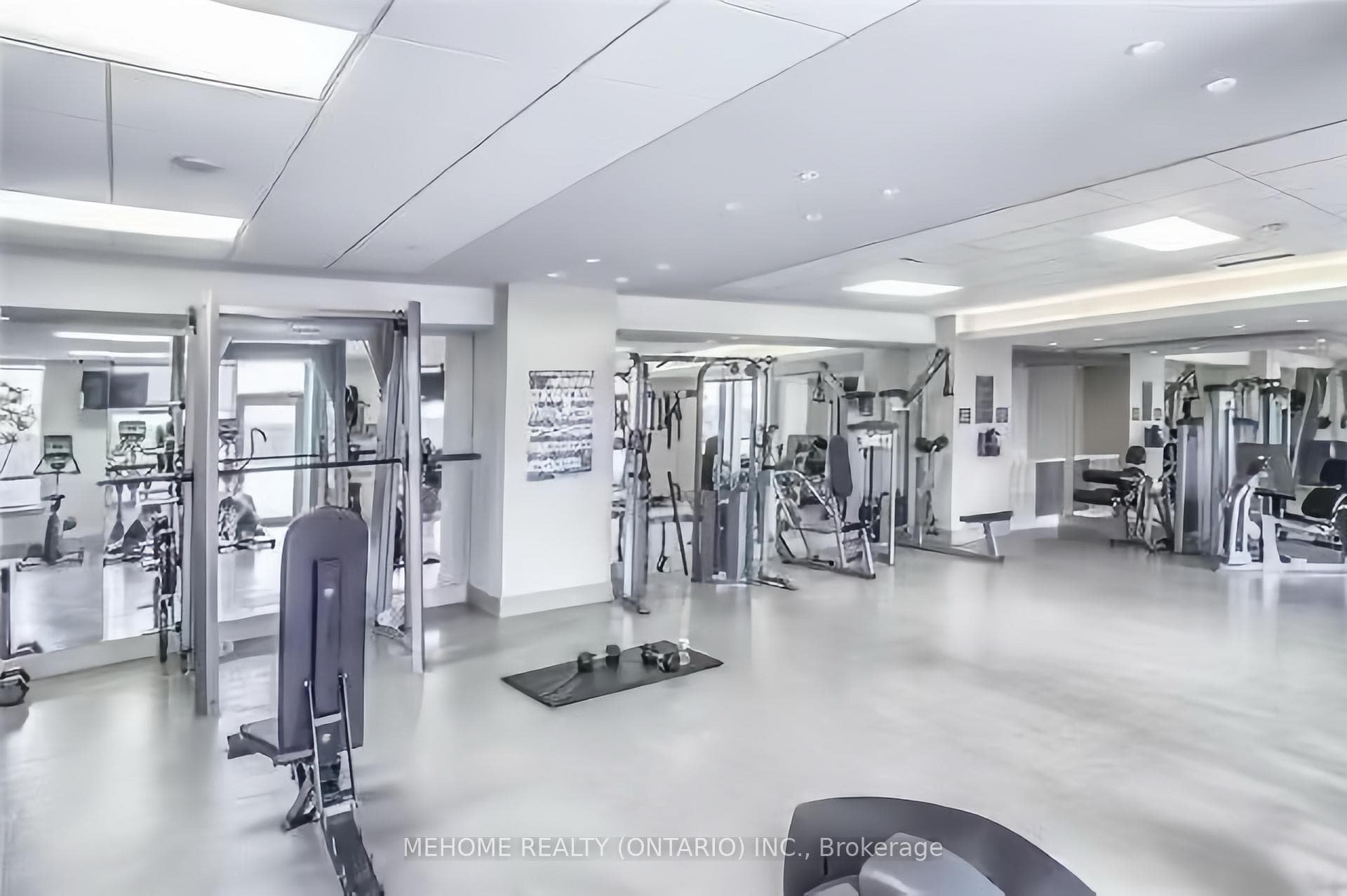 7167 Yonge Street Unit 201 photo 16
