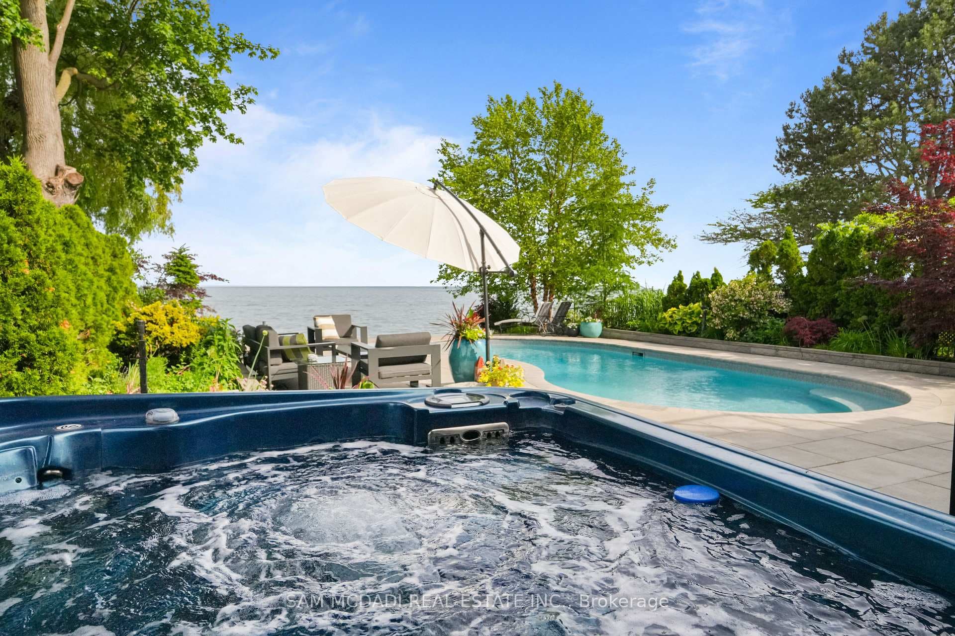 102 Cumberland Drive photo 42