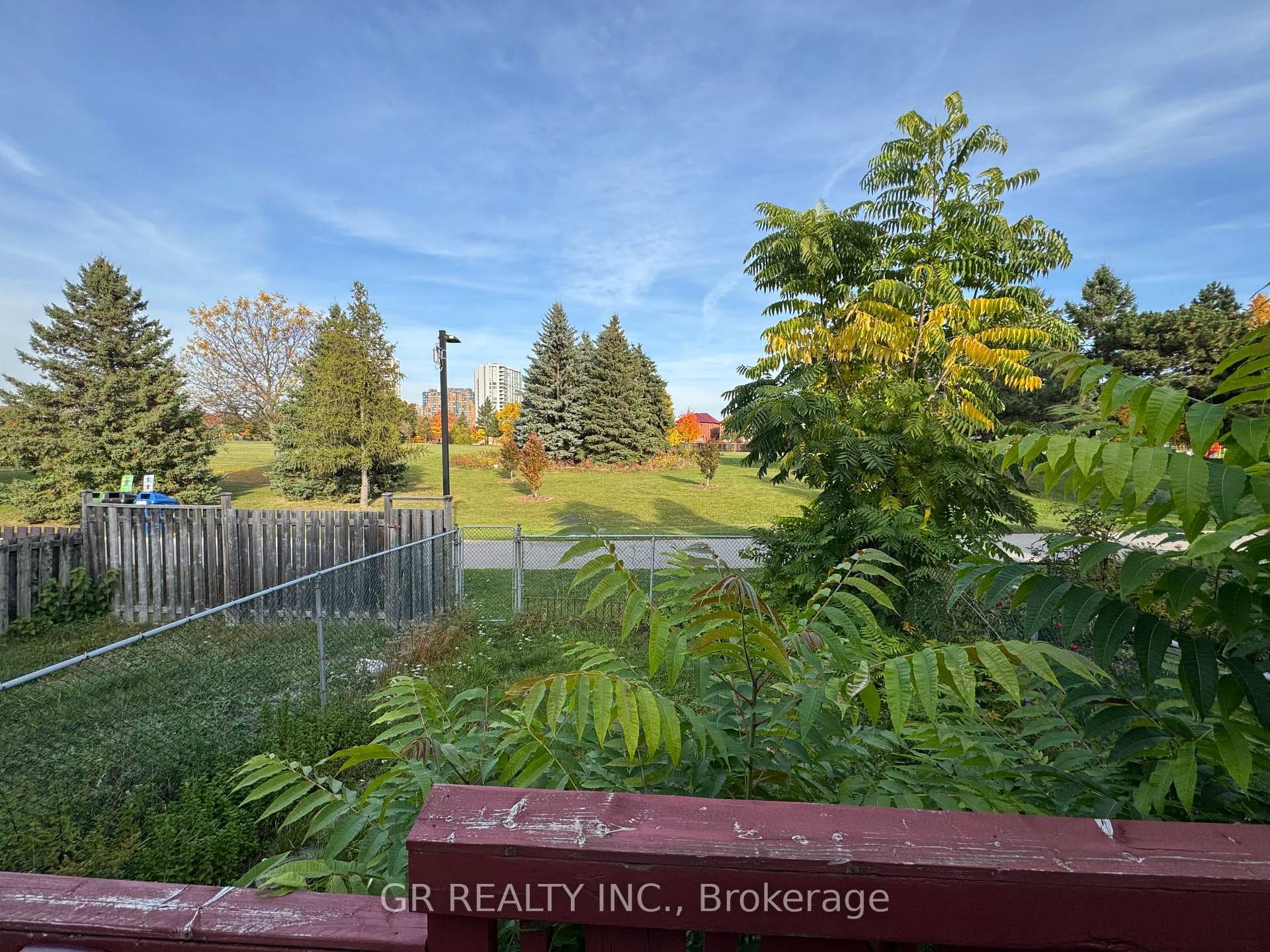 79 Sadlee Cove Crescent photo 3