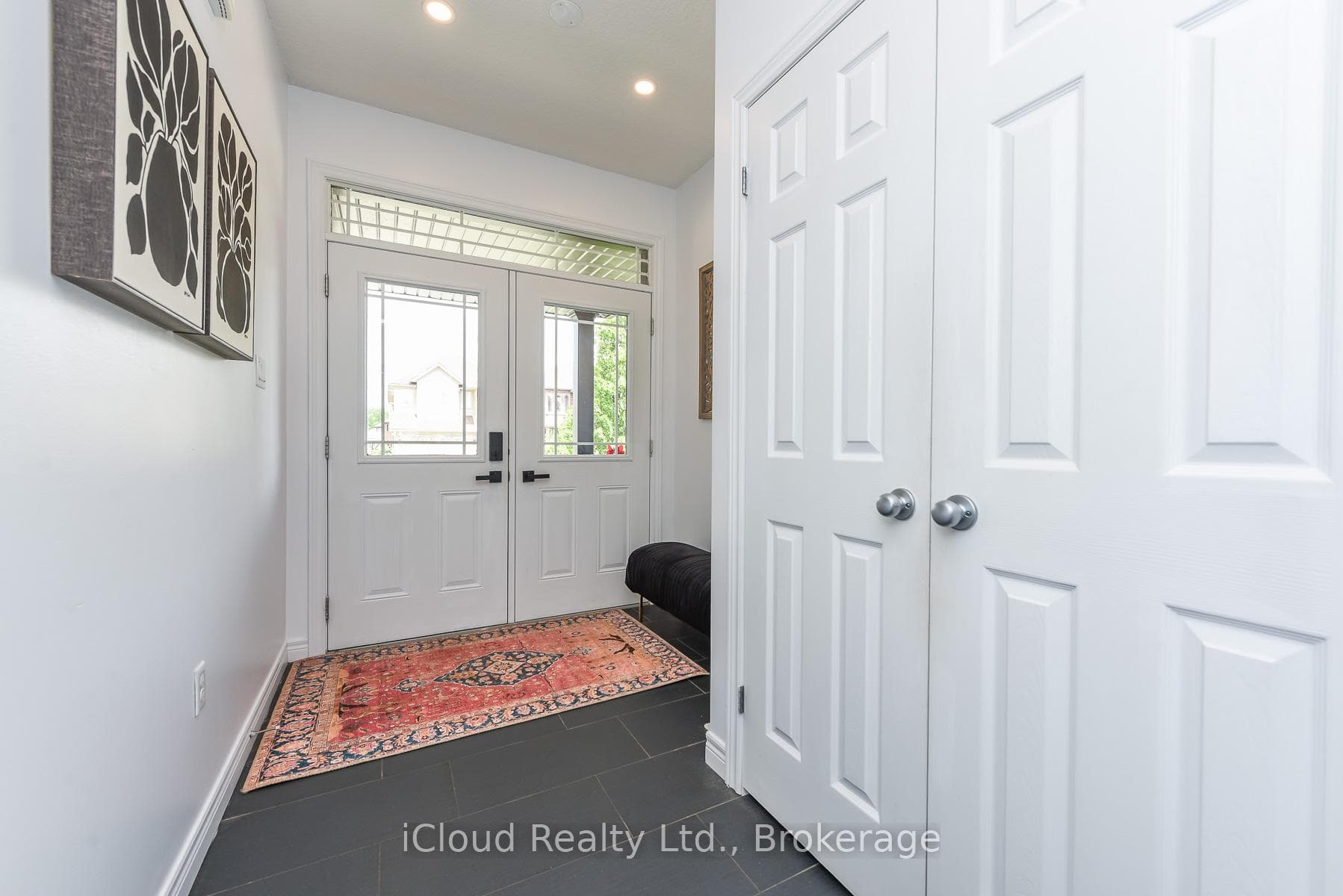 132 Drone Crescent photo 6