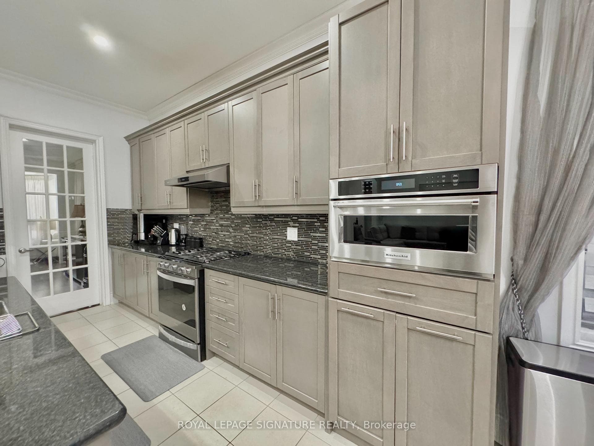 3184 Meadow Marsh Crescent photo 9
