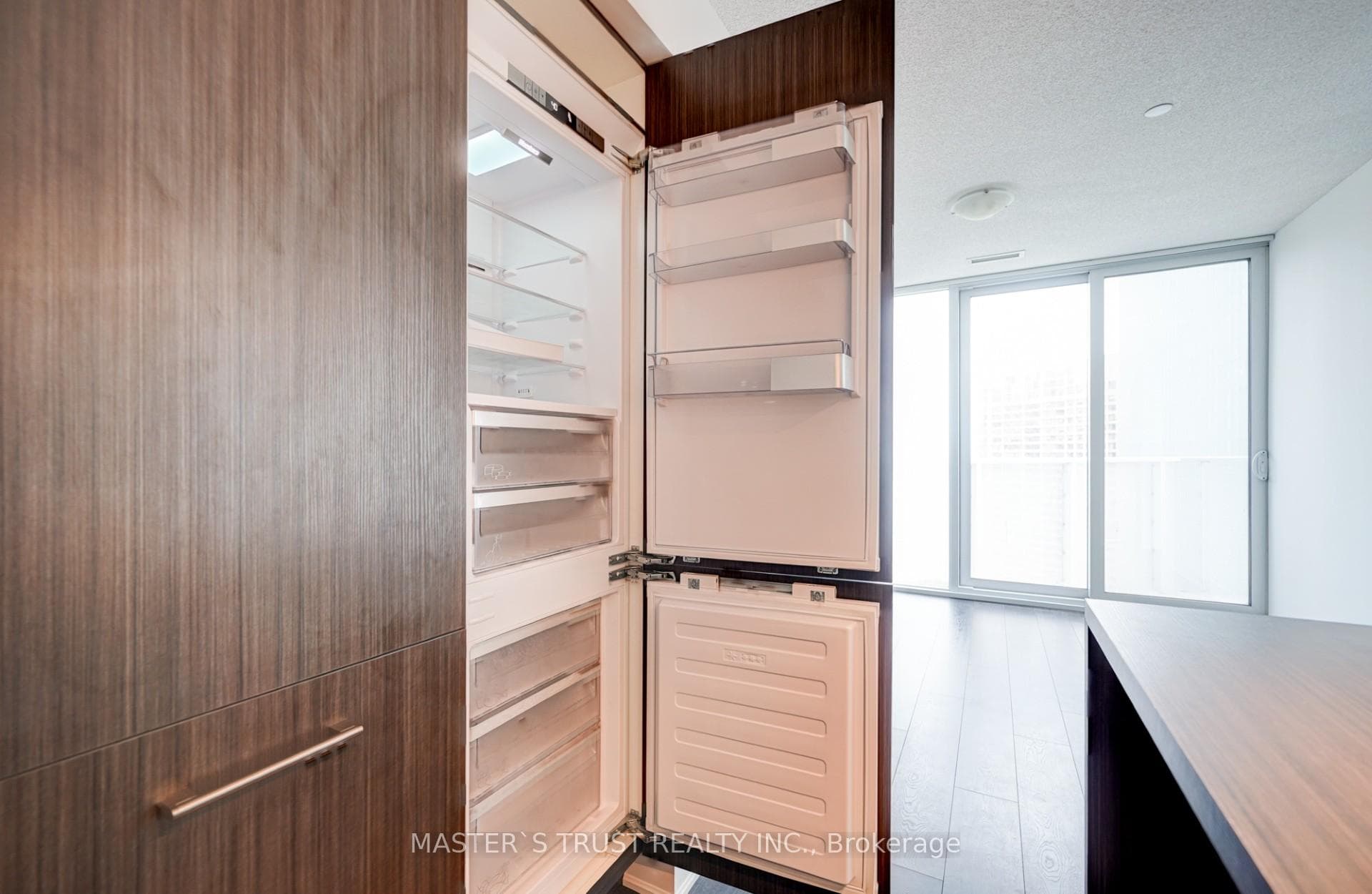 88 Harbour Street Unit 2809 photo 24