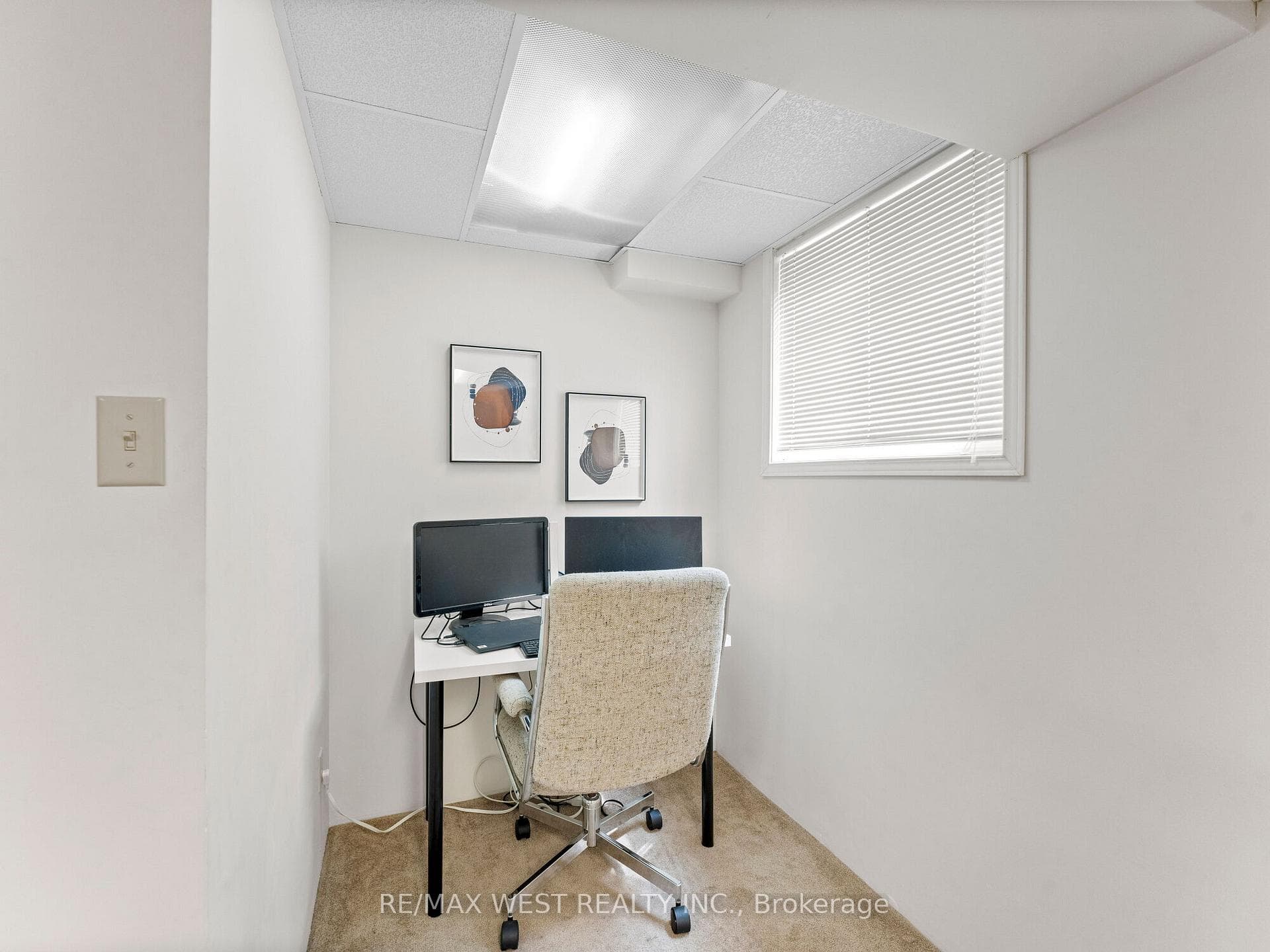 1608 Autumn Crescent photo 28