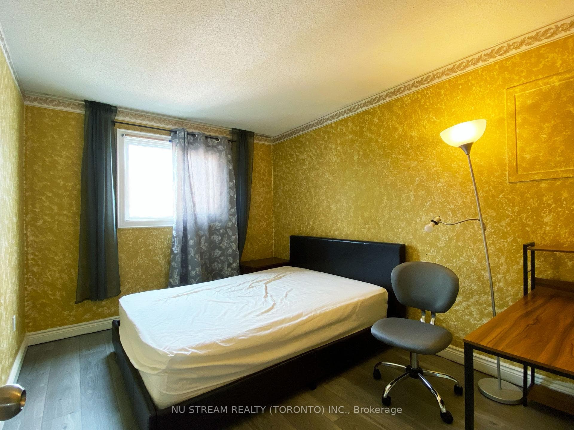 51 Chiefswood Square photo 15
