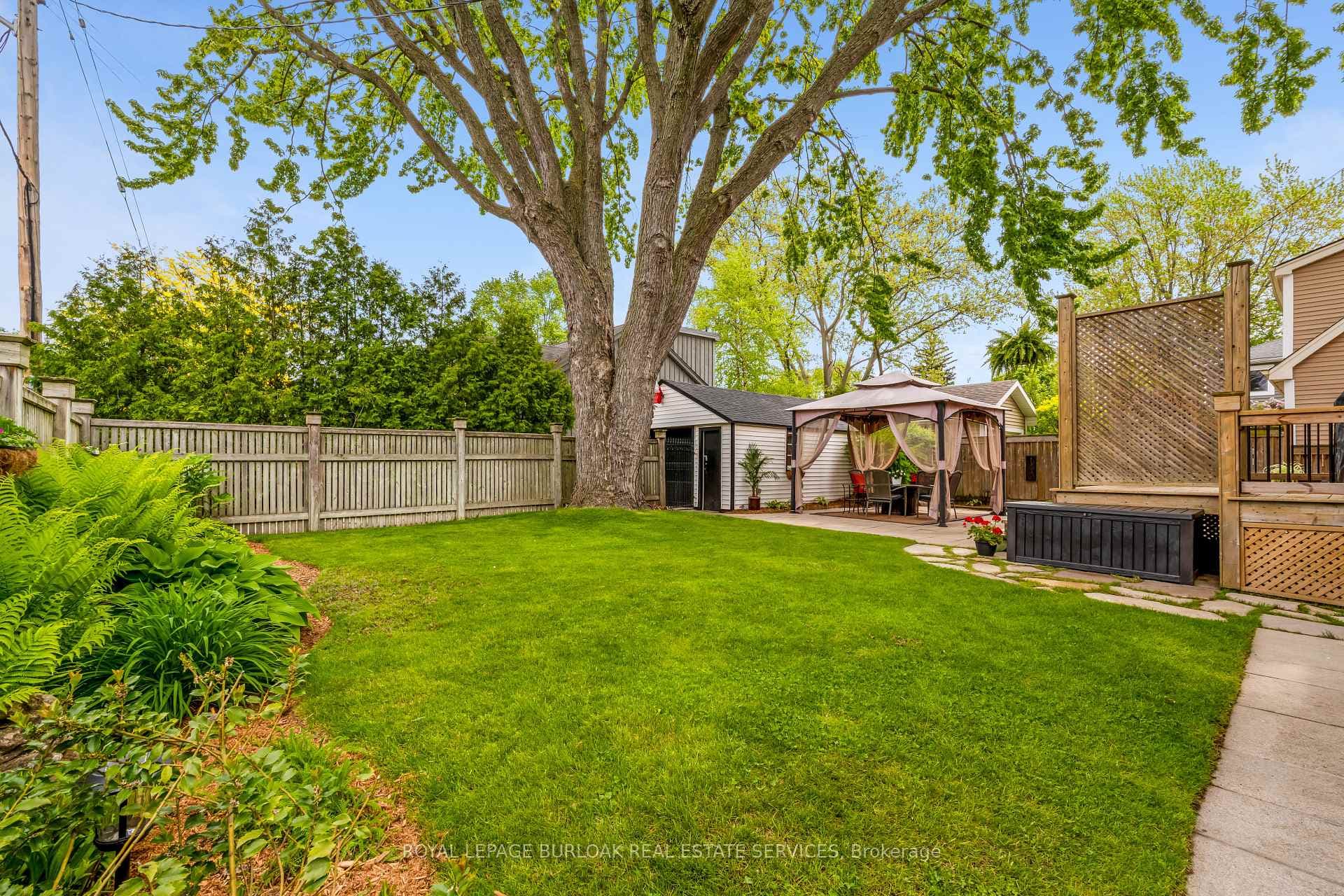 605 Emerald Street photo 34