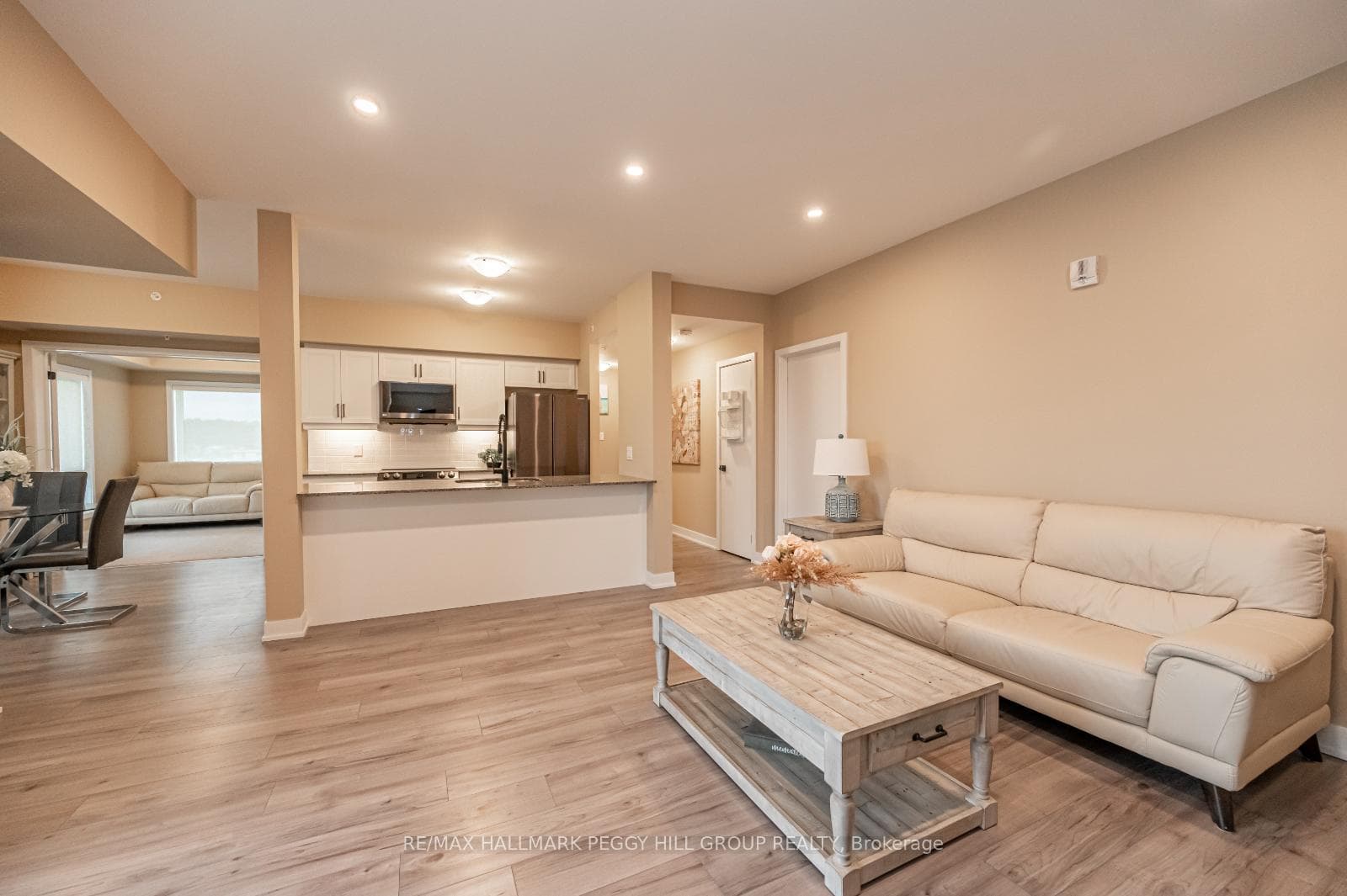 4 Spice Way Unit 617 photo 9