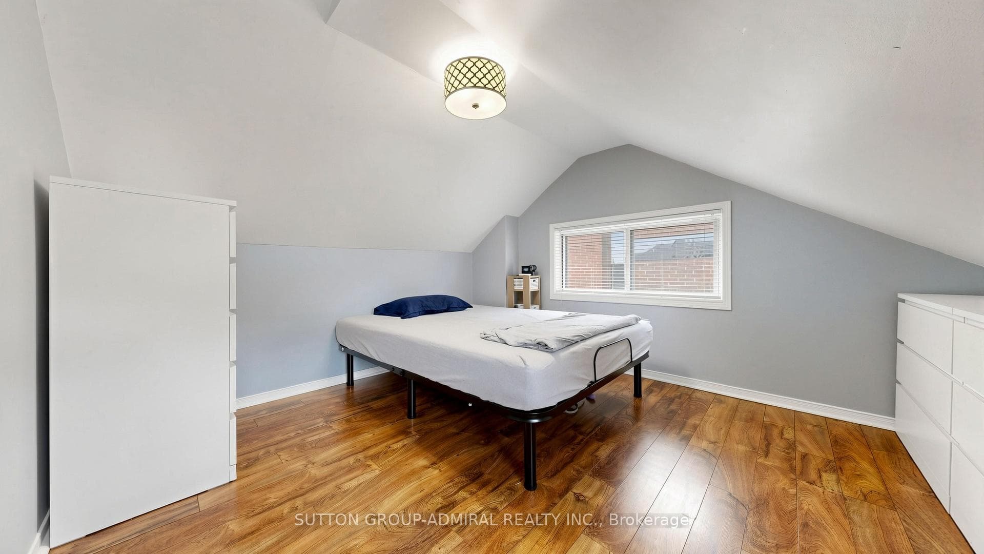 75 Rockcliffe Boulevard photo 16