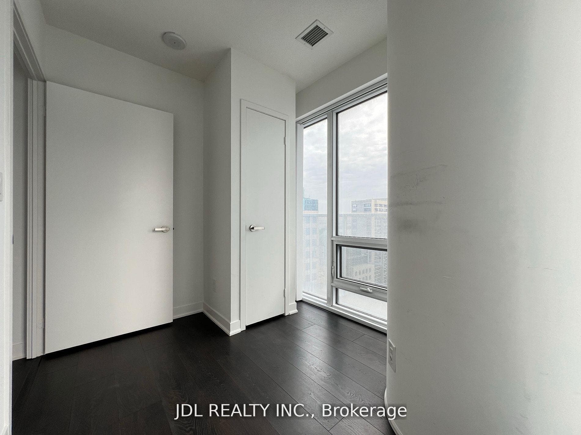 88 Harbour Street Unit 3010 photo 18