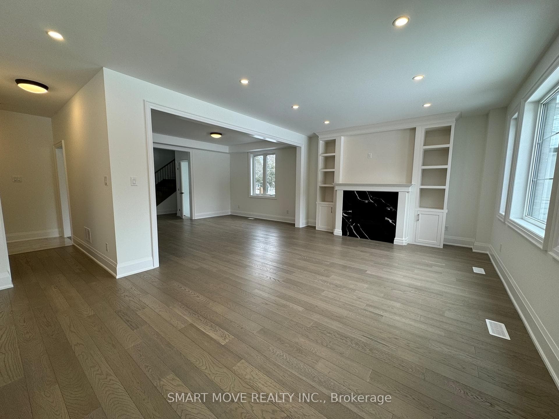 2138 Willard Avenue photo 9