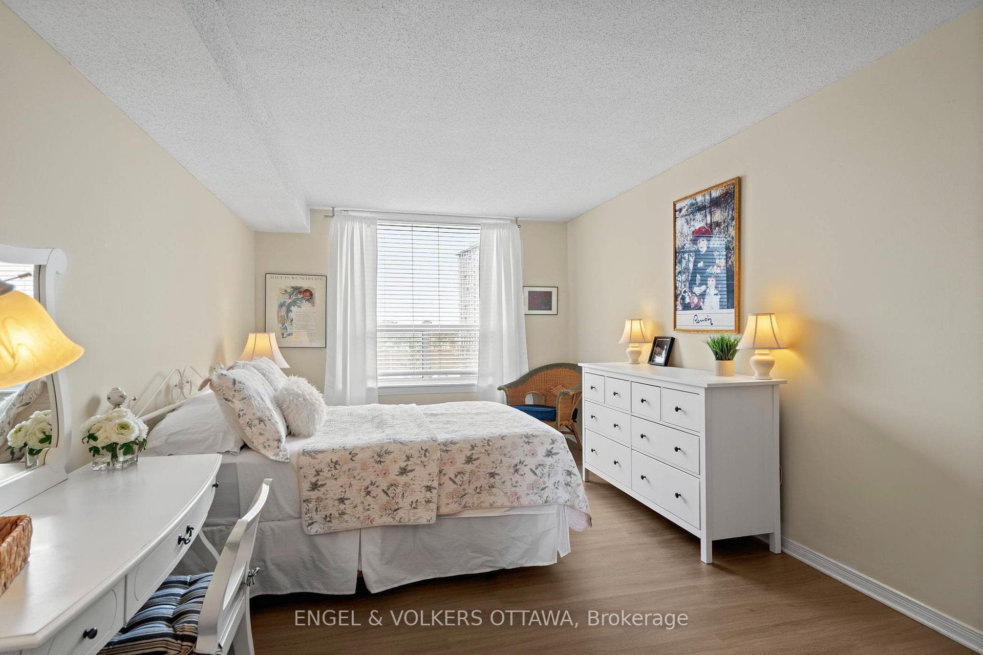 215 Parkdale Avenue Unit 609 photo 16