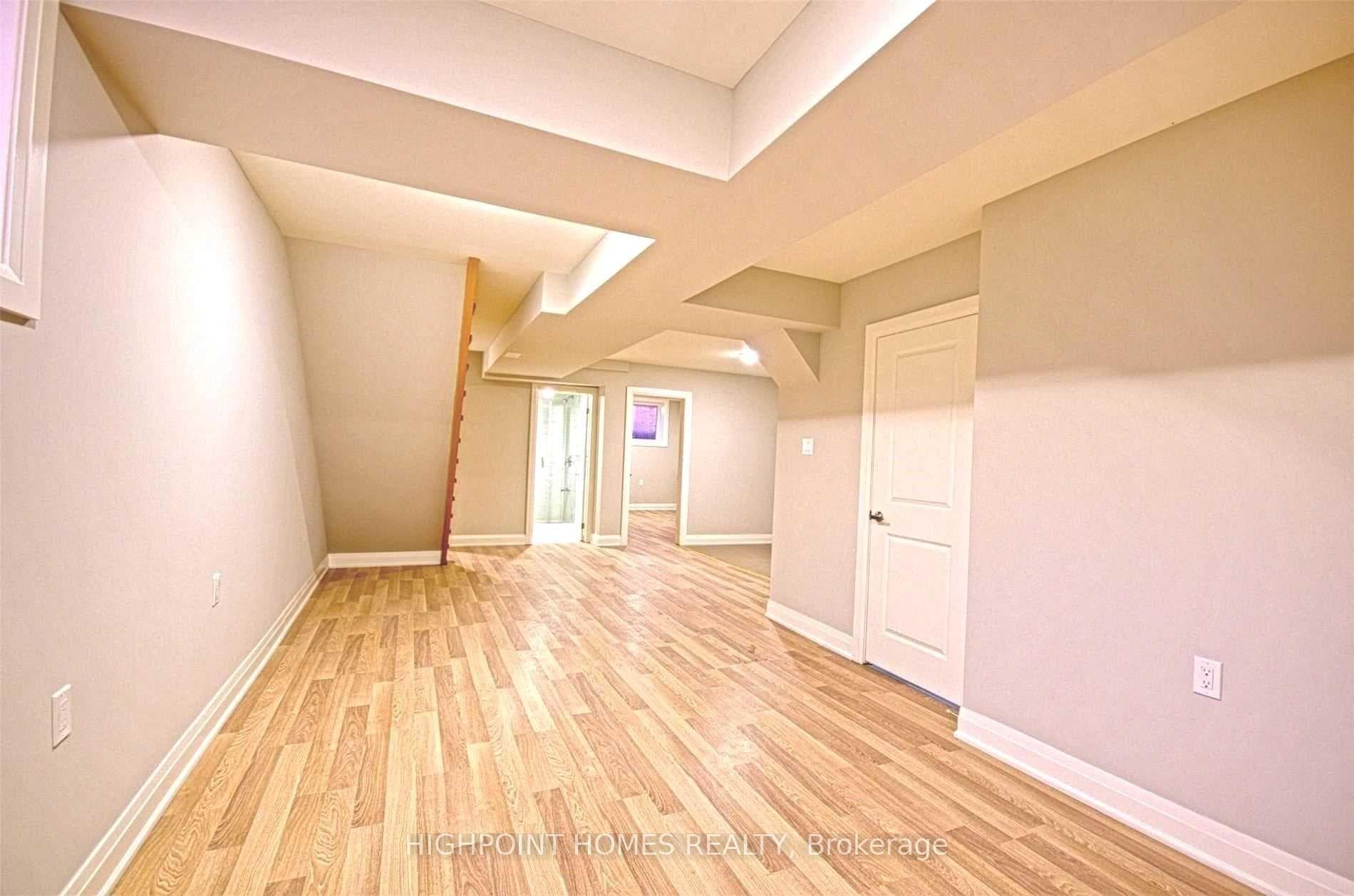 452 Midland Avenue photo 24