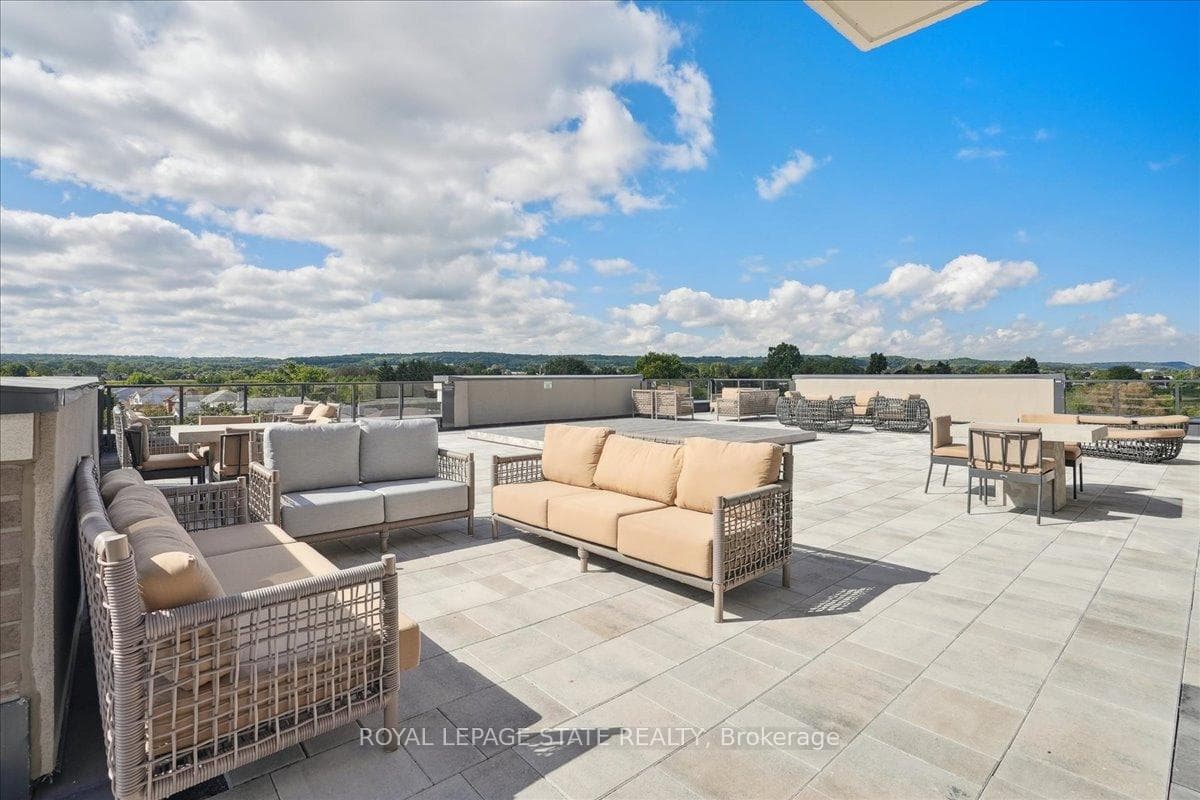 5055 Greenlane Road Unit 306 photo 20