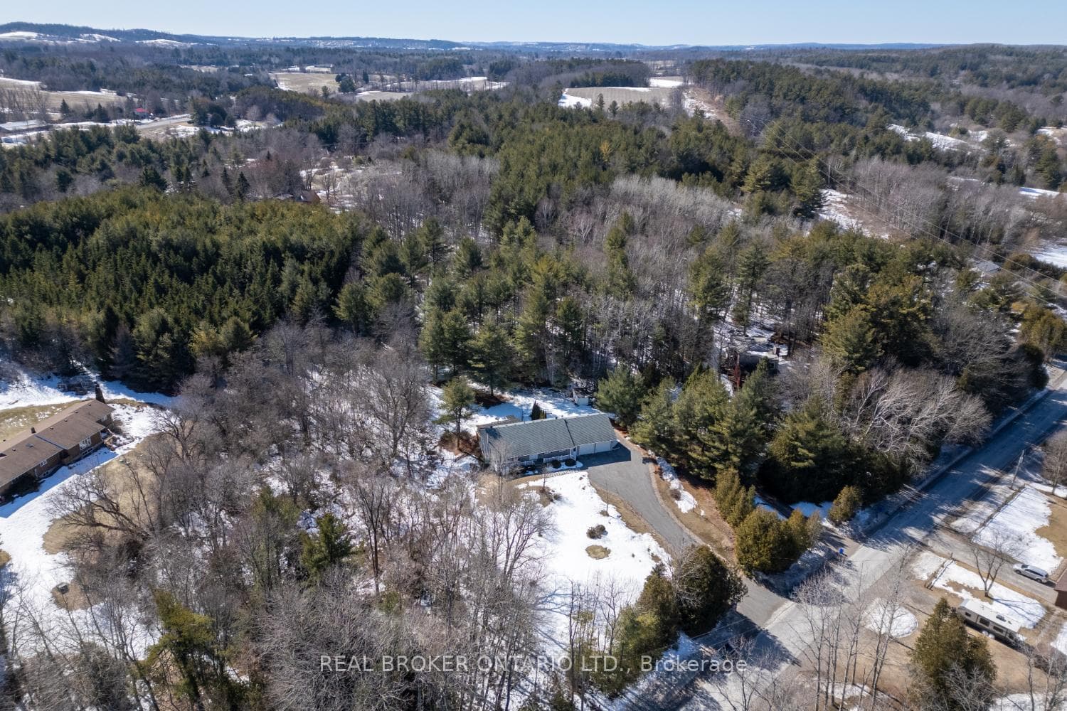 7295 Cavan Road photo 2