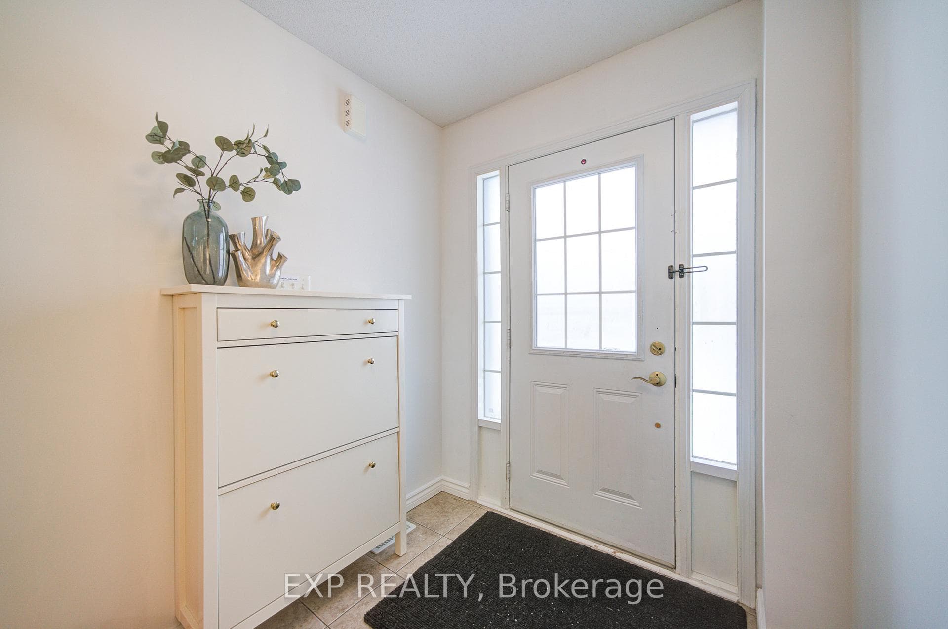 21 Westcliffe Crescent photo 3