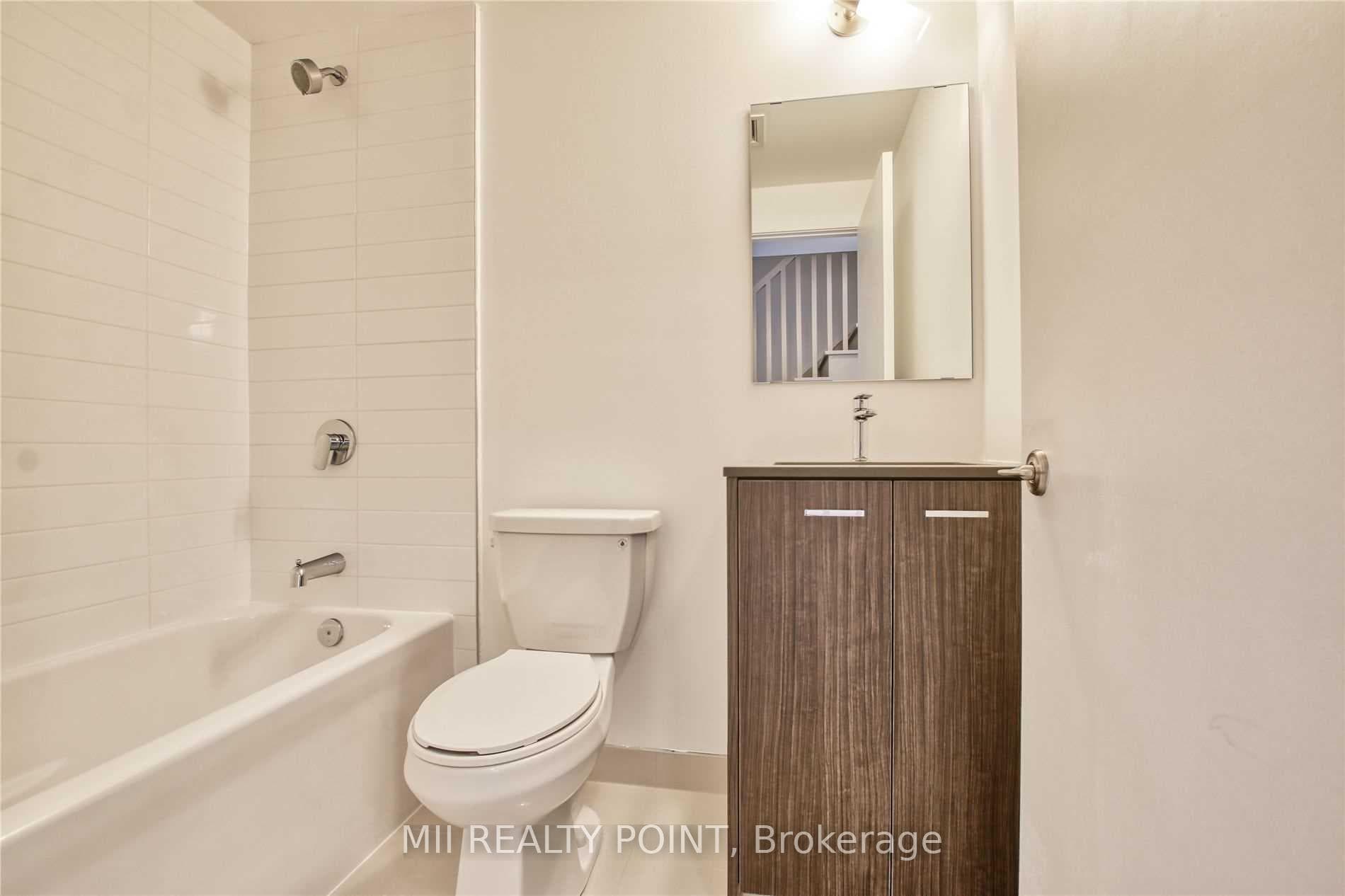 2100 Bridletowne Circ N/A Unit 323 photo 16