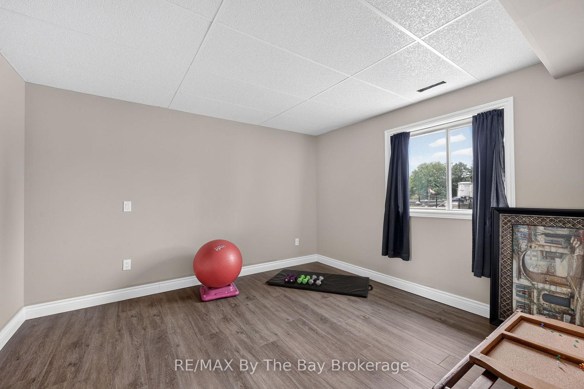 1434 RIVER Road photo 30