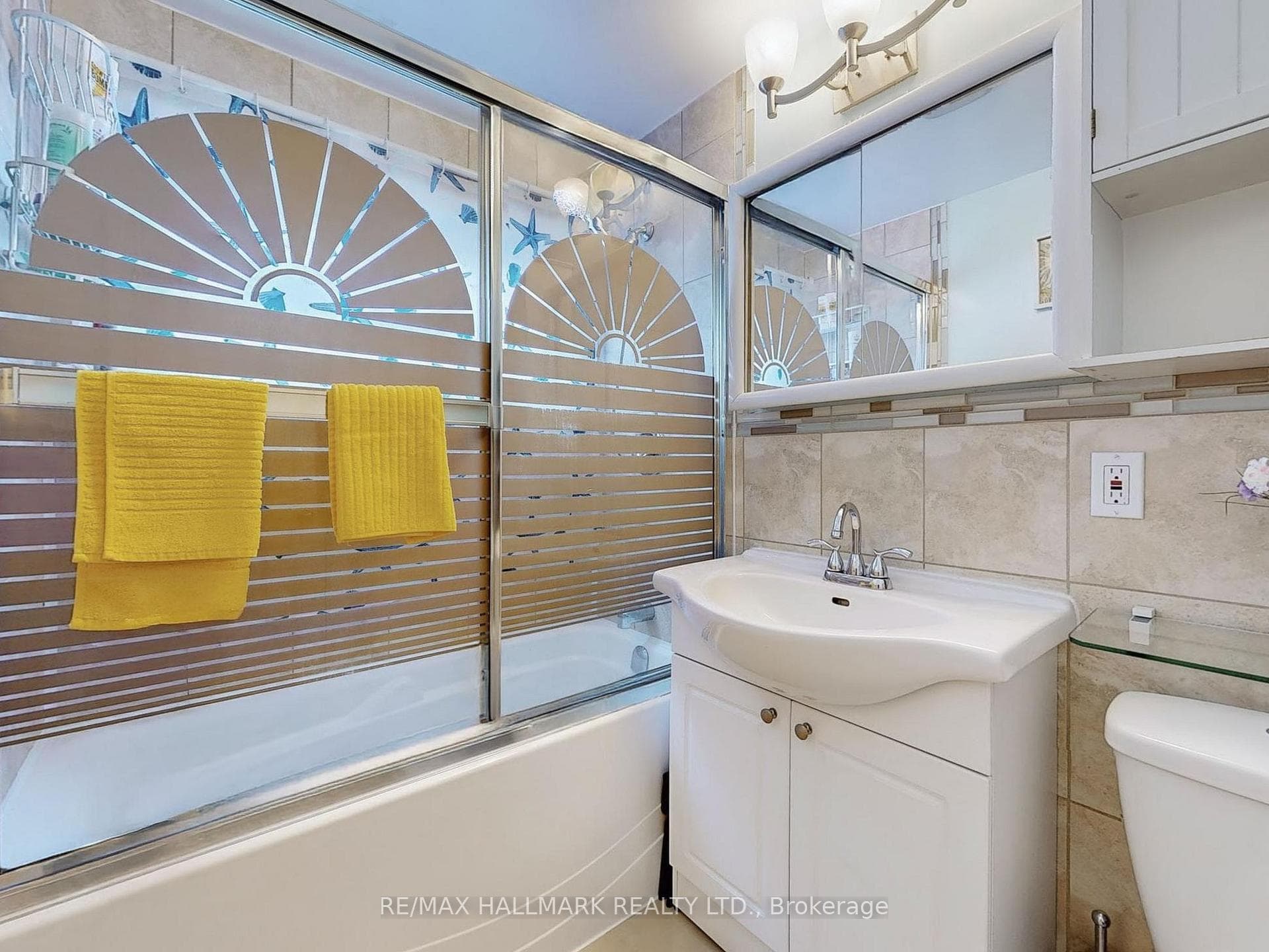 116 Overture Road photo 17