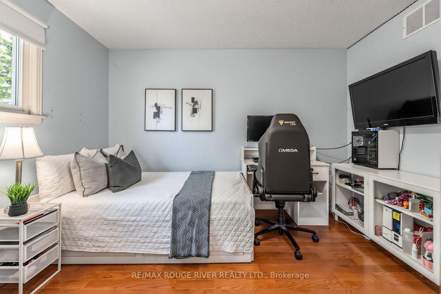 36 Nimrod Crescent photo 21