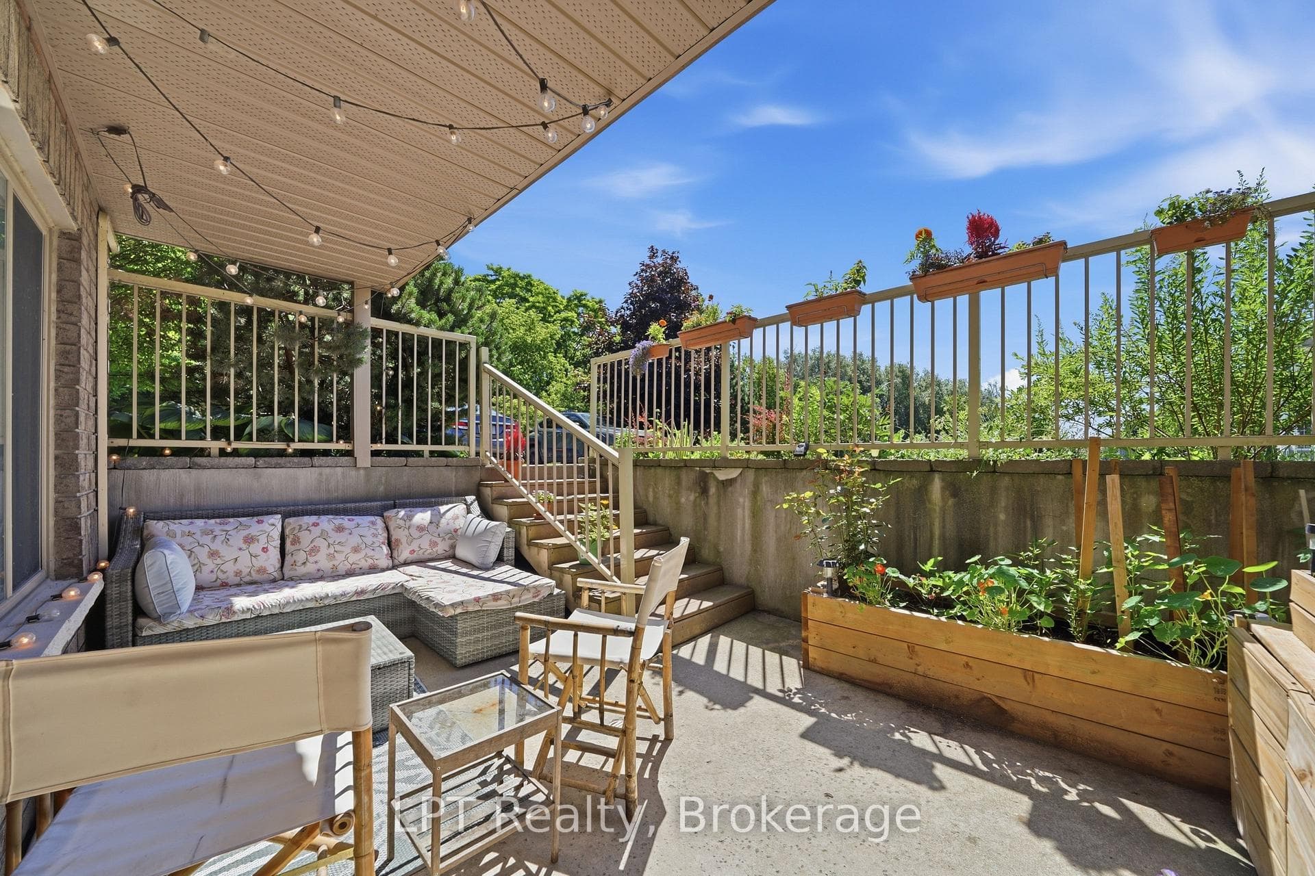 37 Lake Breeze Court Unit 5A photo 4