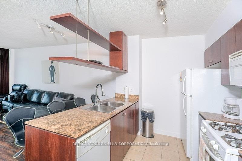 35 Mariner Terrace Unit 4601 photo 11