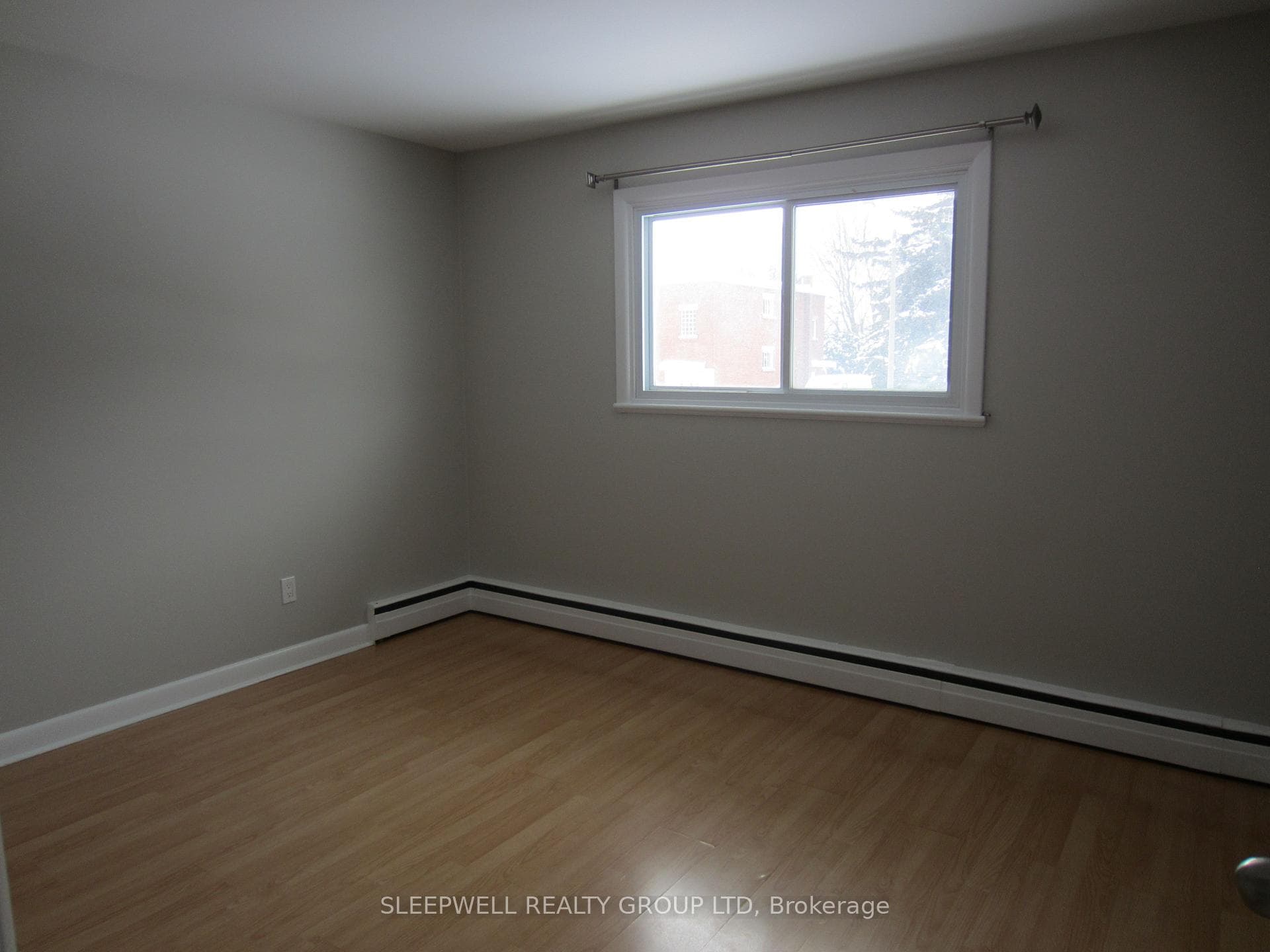 473 Vernon Avenue photo 37