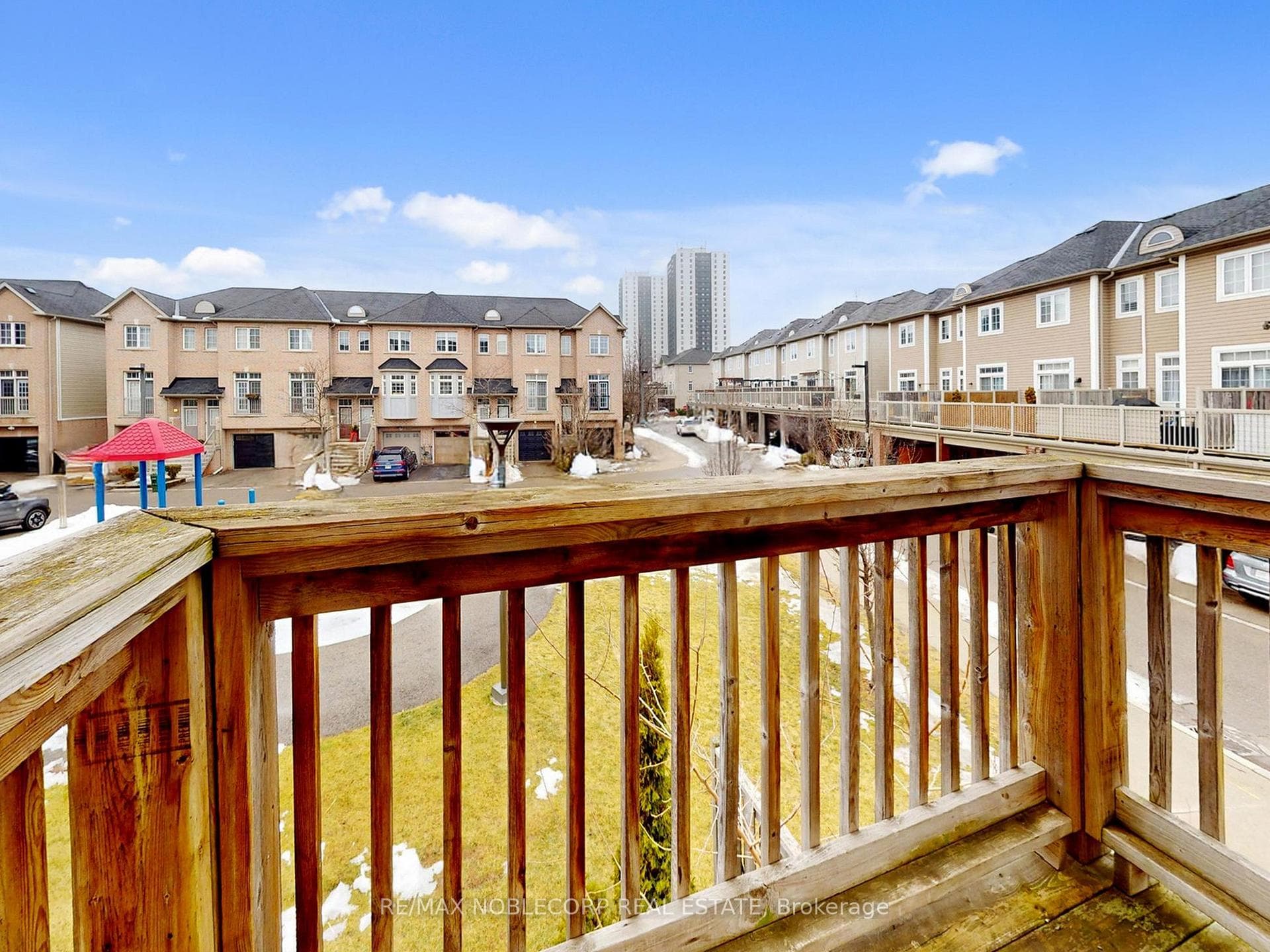 115 Piggott Mews Drive photo 26