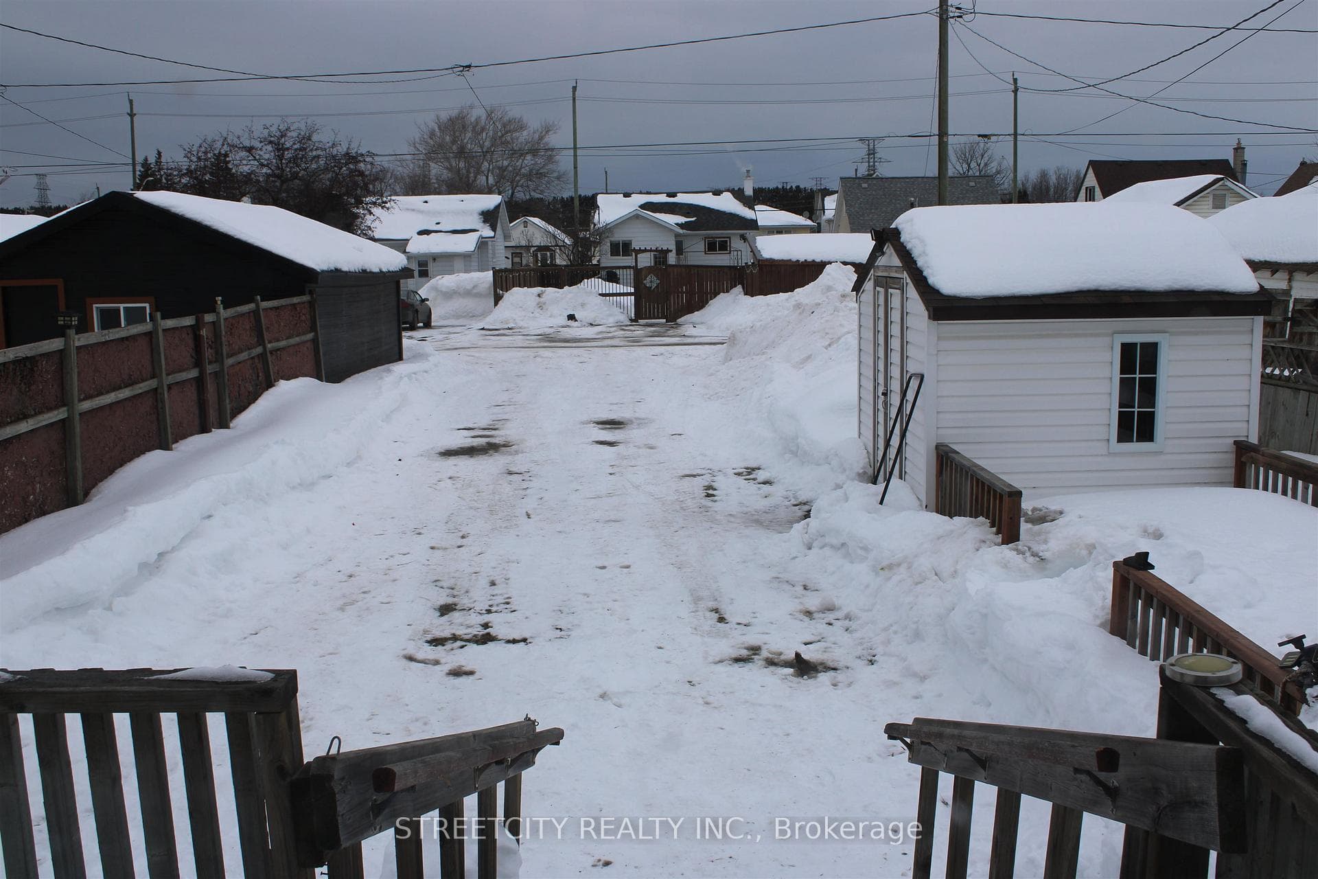 267 Brock St W photo 27
