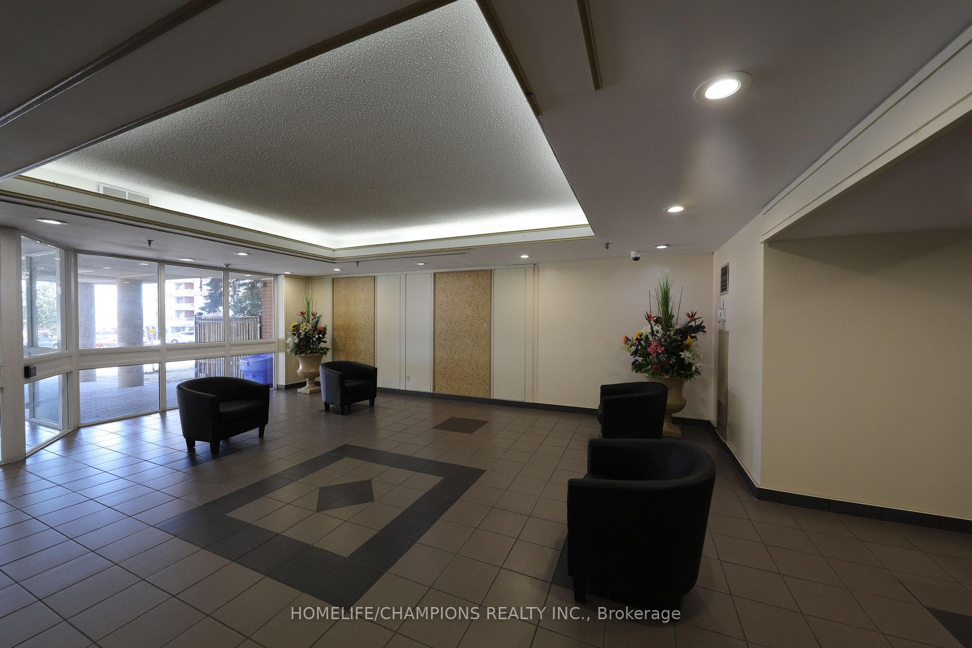 400 Mclevin Avenue Unit 311 photo 3