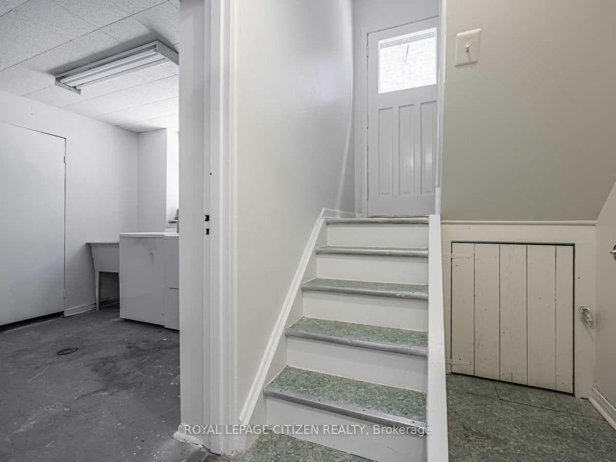 17 Bayliss Lower Level Avenue photo 9