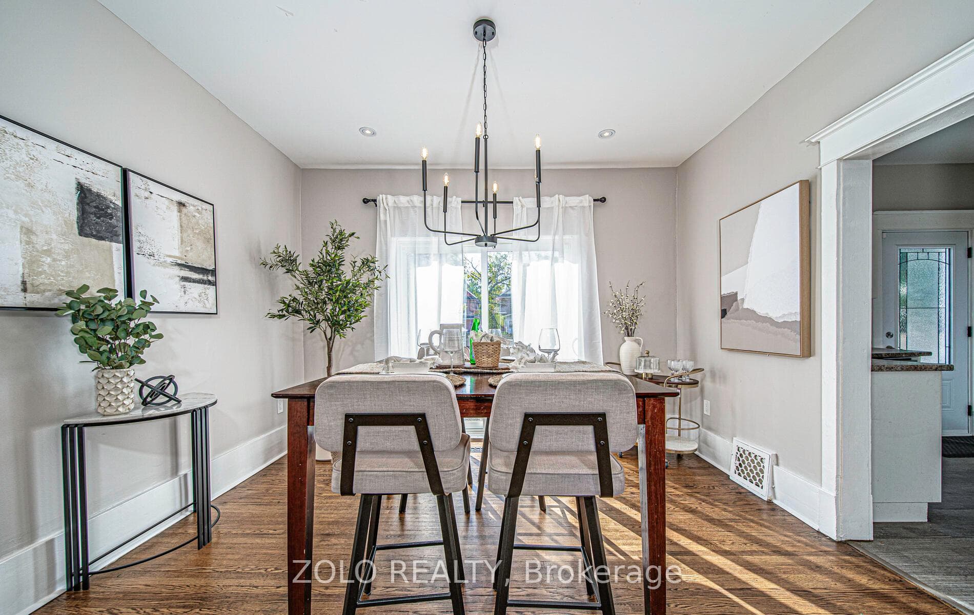 157 Agnes St Oshawa