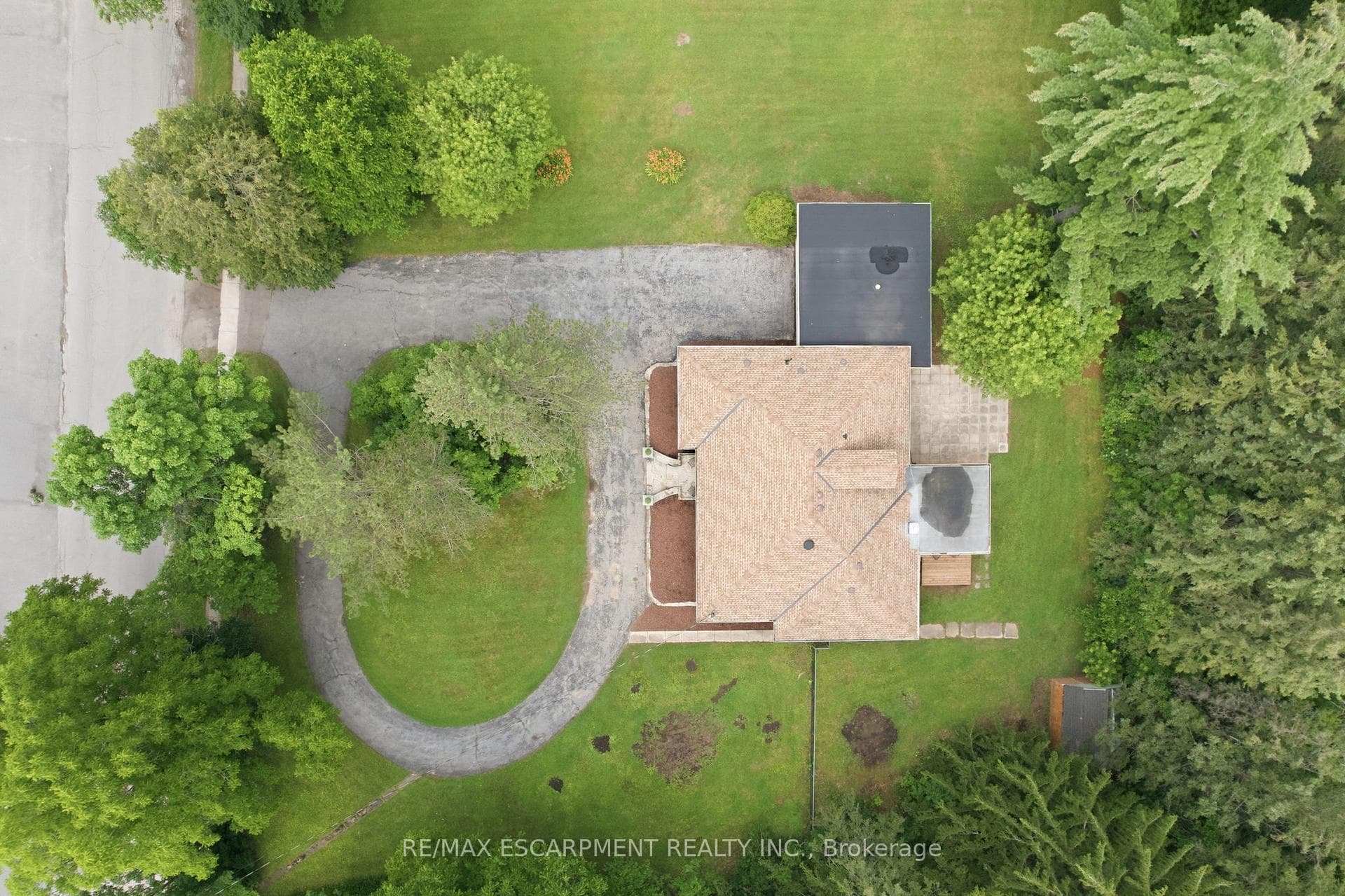 326 Old Brock Road photo 38