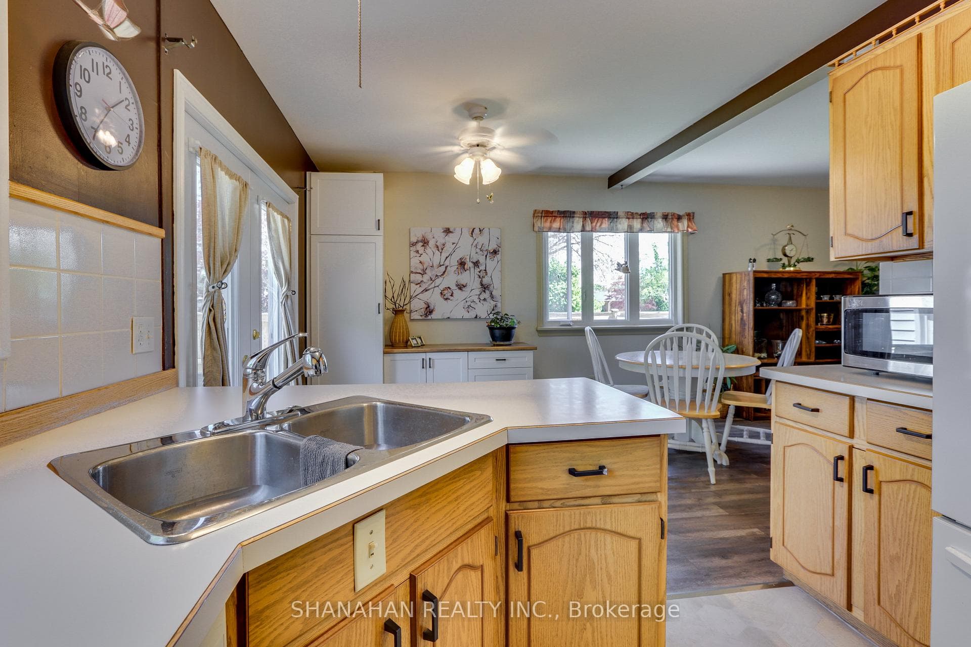1054 Michigan Avenue photo 10