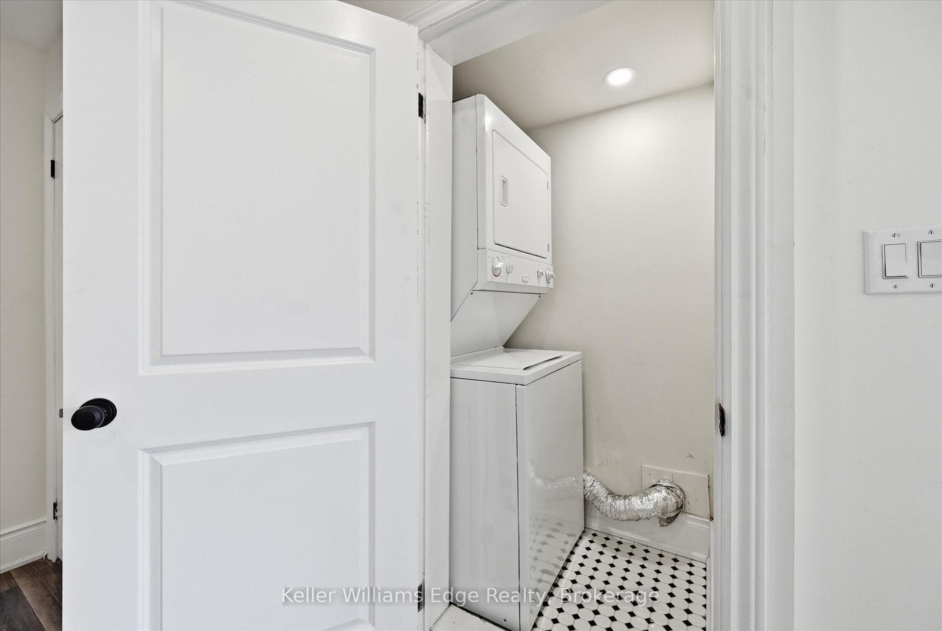 220 Caroline Street Unit 2 photo 10