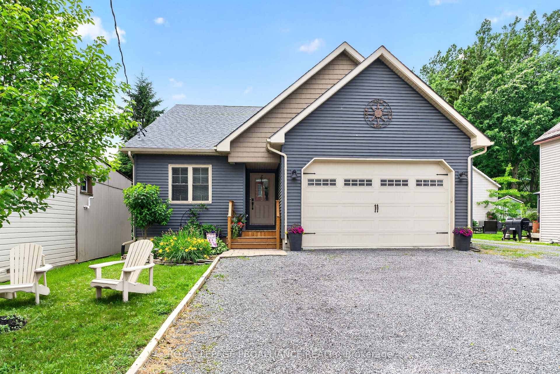 1086 Prince Street photo 1