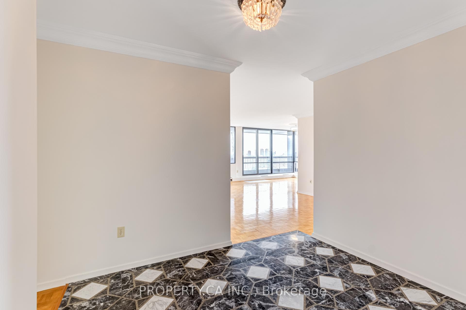 135 Antibes Drive Unit 2606 photo 6