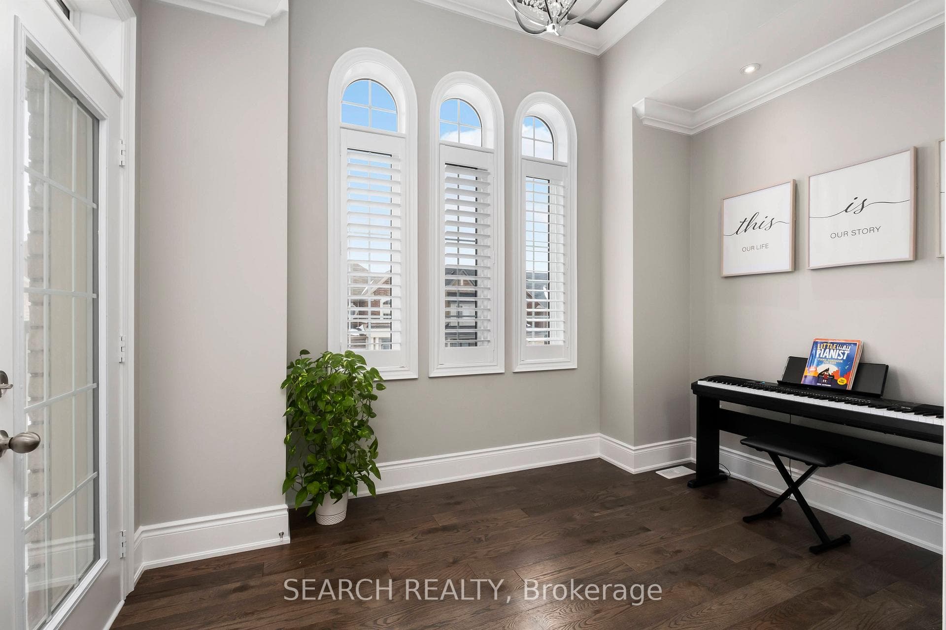 127 Beaconsfield Drive photo 15