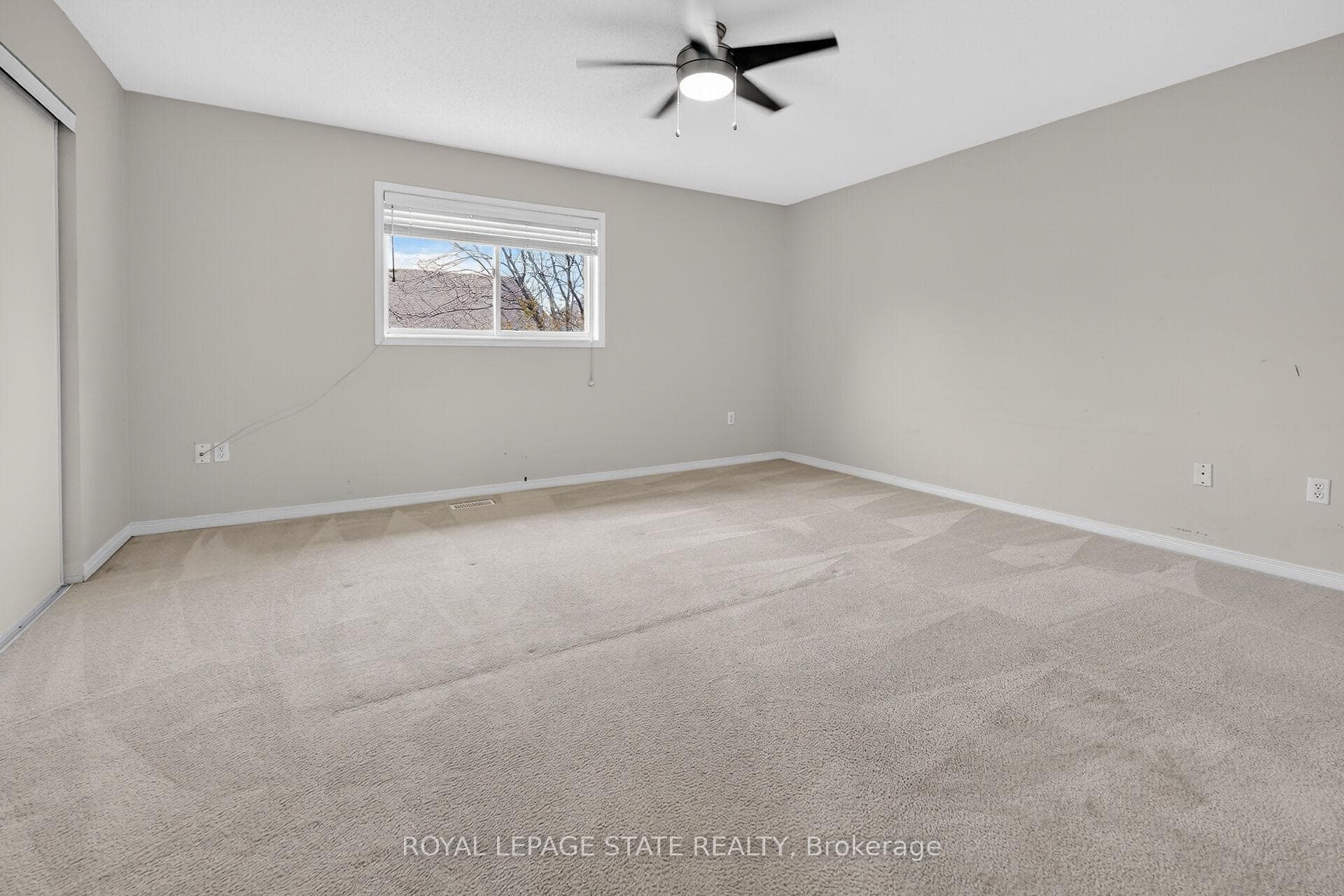 41 Kenyon Crescent photo 16