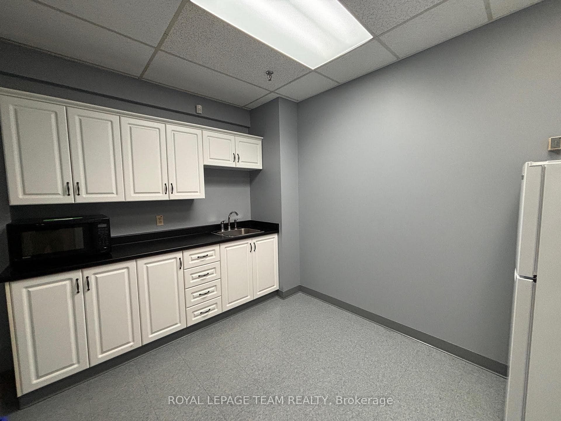 1701 Woodward Drive Unit LL22 photo 11