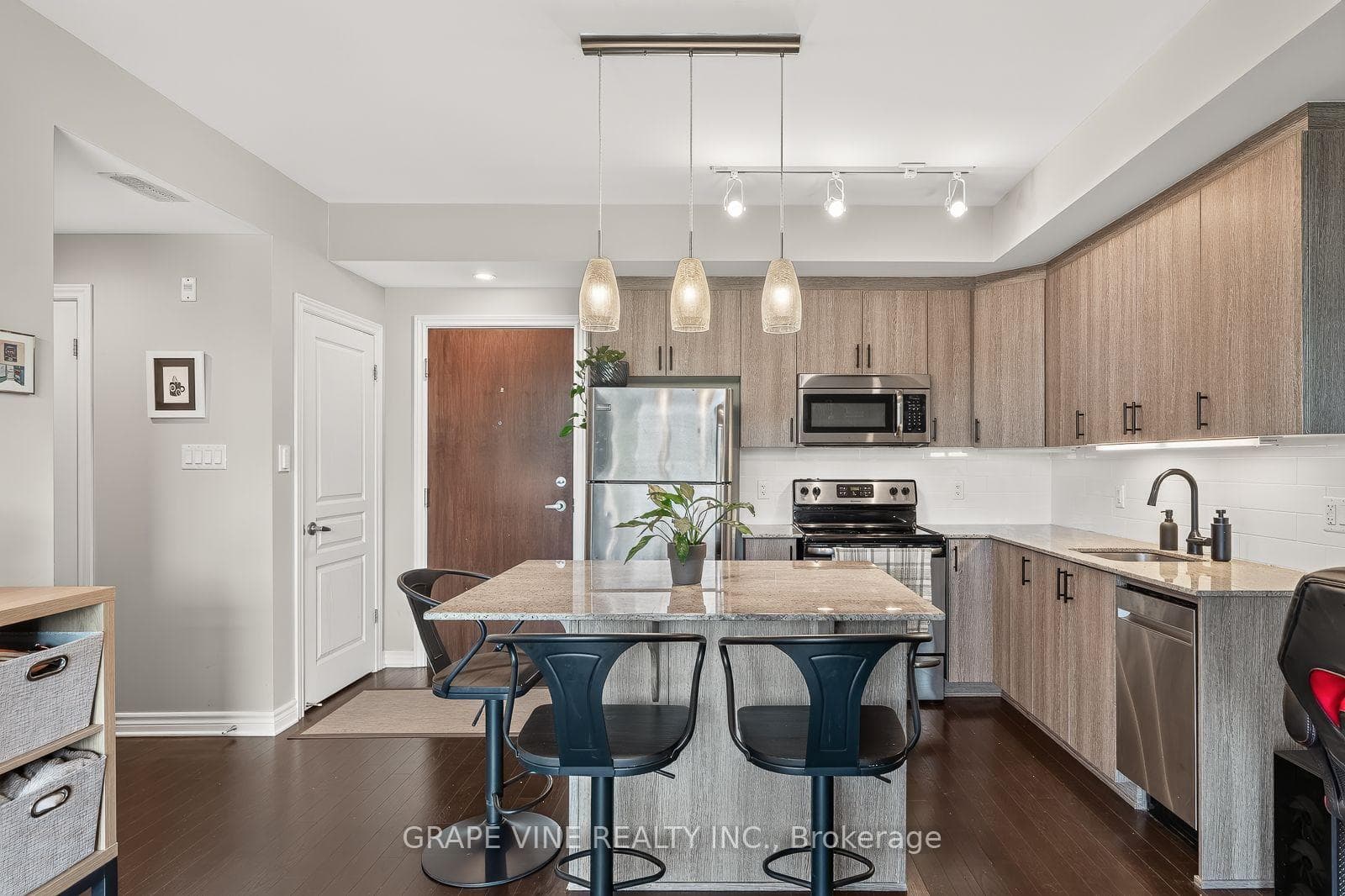 705 Beauparc Private Unit 306 photo 12