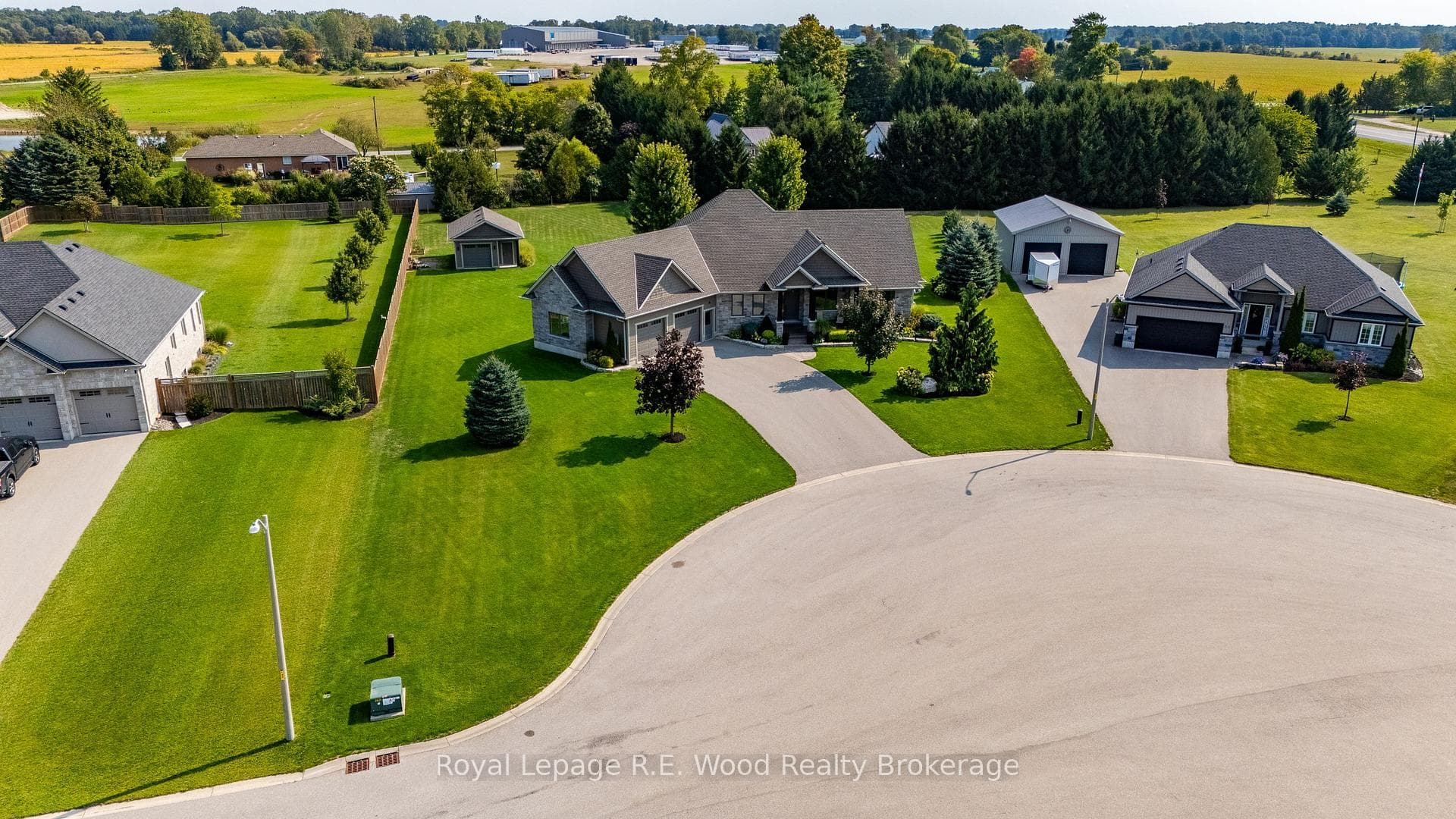 26 Millcreek Court photo 2